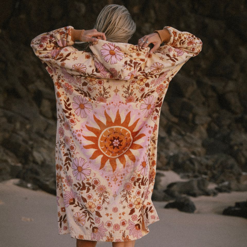 Boho Sun Changing Towel Poncho Long Sleeve - Quick Dry Beach Cover Up for Women, Stylish Swimwear Cover, Perfect for Pool, Beach & Vacation