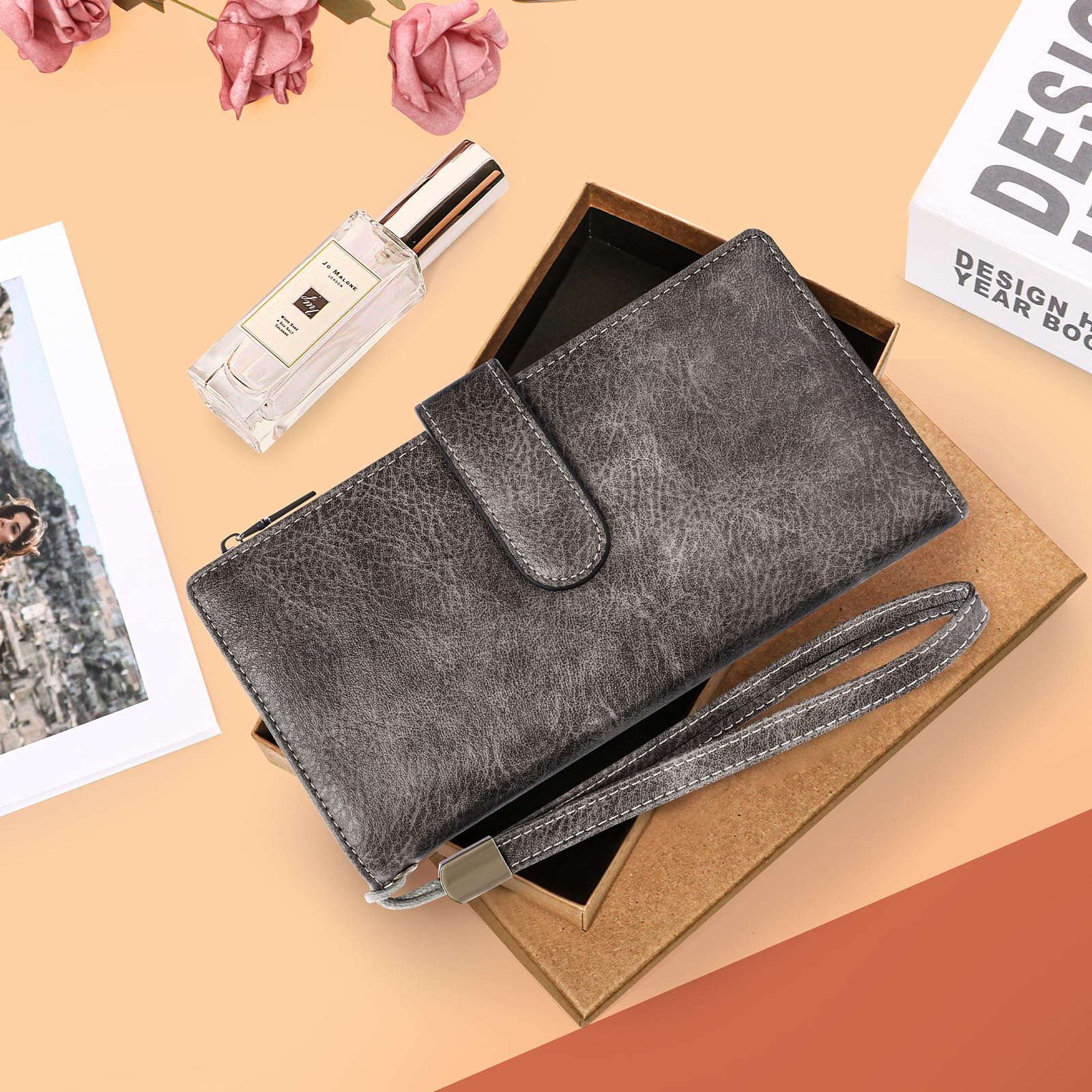 RFID Blocking Women's Wallet - Large Capacity Credit Card Holder with Wristlet & ID Window | Stylish Leather Purse for Everyday Use, Travel & Shopping