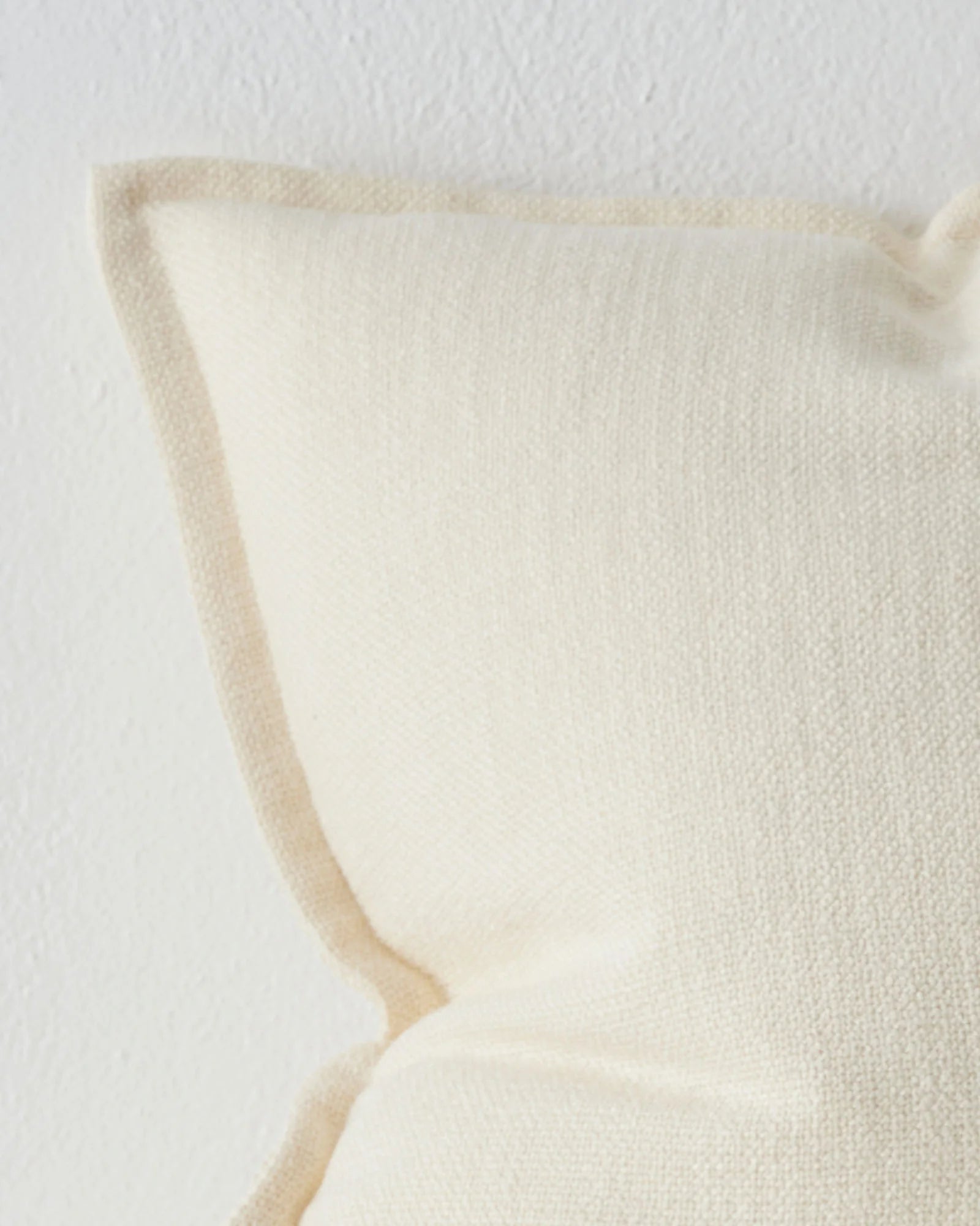 Figlio Pearl Cushion - Soft & Luxurious Home Decor for Sofa, Bed, or Office - Perfect for Relaxation & Comfort