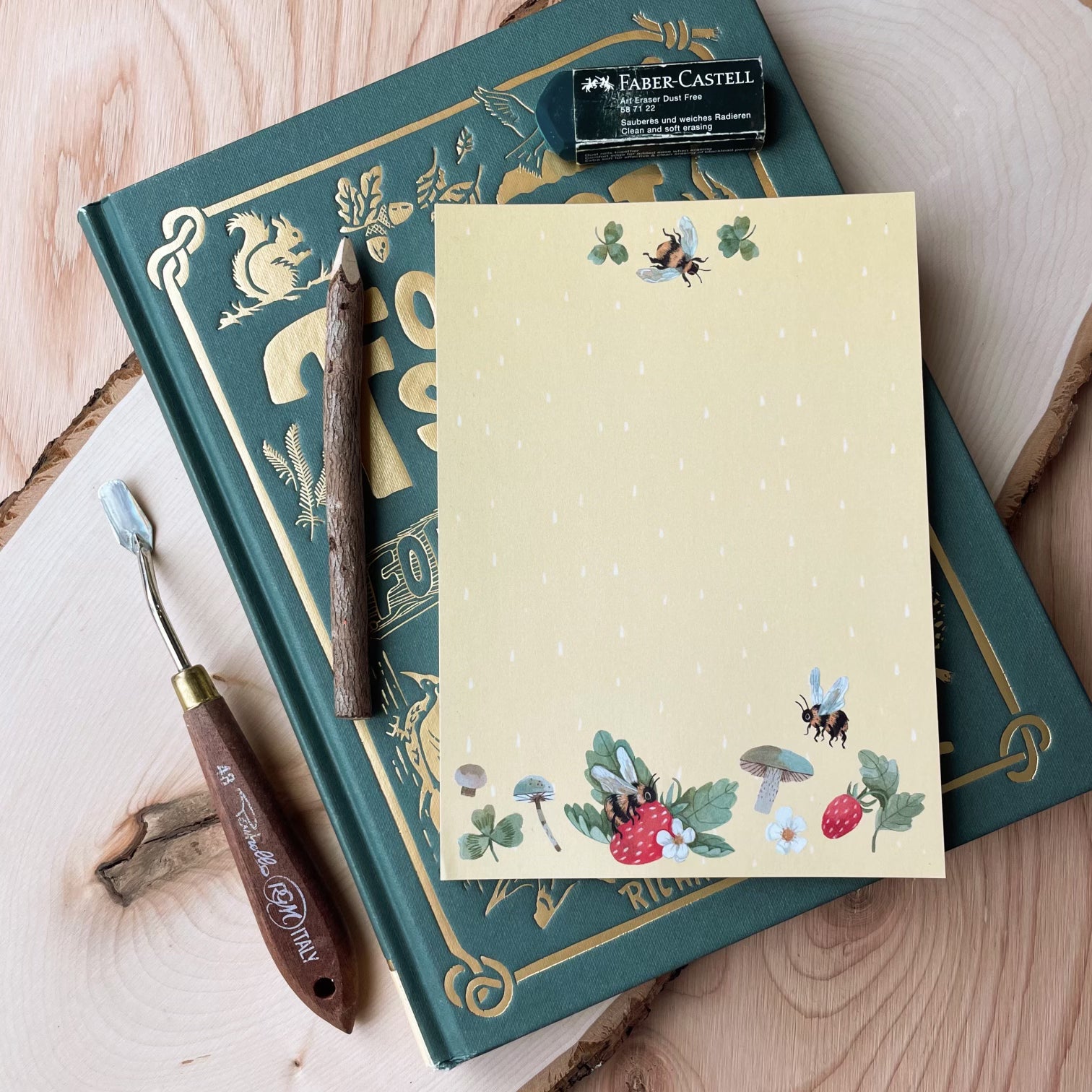 Strawberry Bumblebee Design Cute Notepad - Adorable Bee & Fruit Pattern Writing Pad for Journaling, Note Taking, School, Office & Gift Giving
