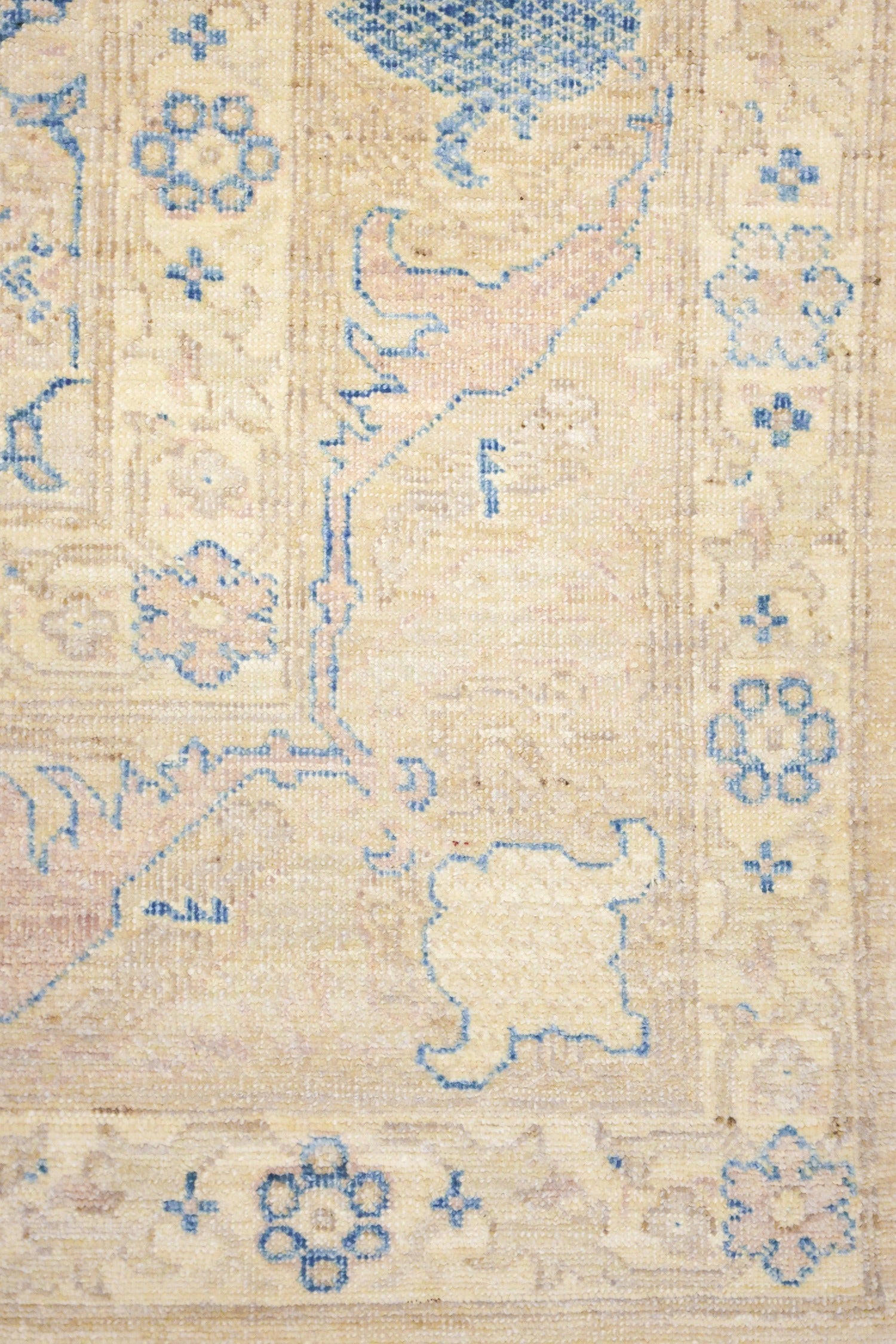 Handwoven Arabesque Traditional Rug J70532 - Perfect for Living Room, Bedroom & Home Decor