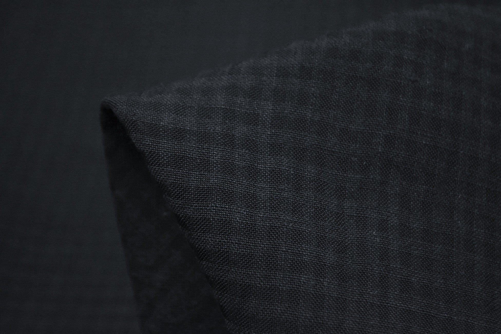Linen Checkered Tablecloth - Elegant and Durable for Dining, Picnics, and Home Decor