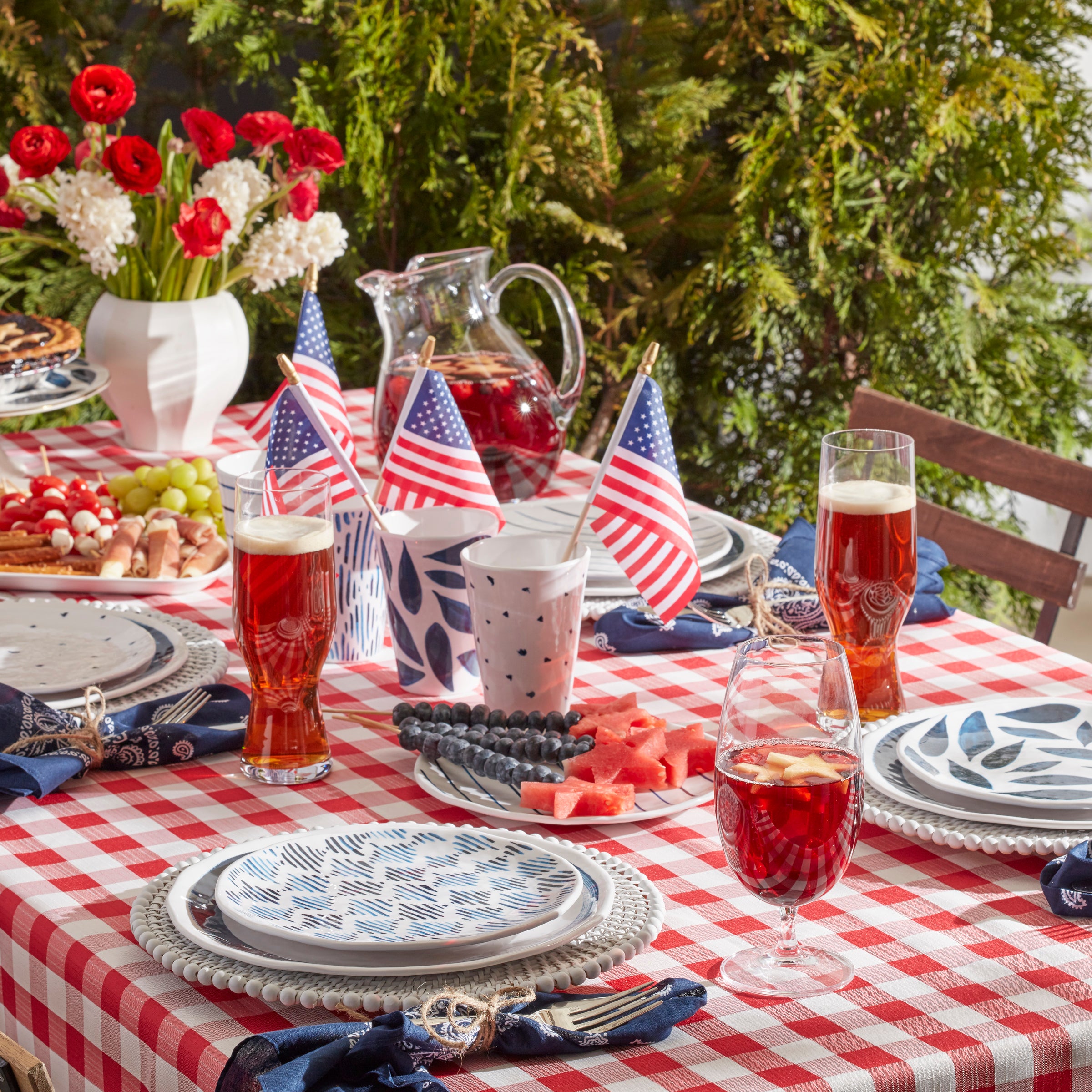 Blue Bay Melamine Dinner Plates Set of 4 - Durable & Stylish Accent Plates for Outdoor Dining, Picnics, and Party Decor - BPA-Free Dishware for Everyday Use