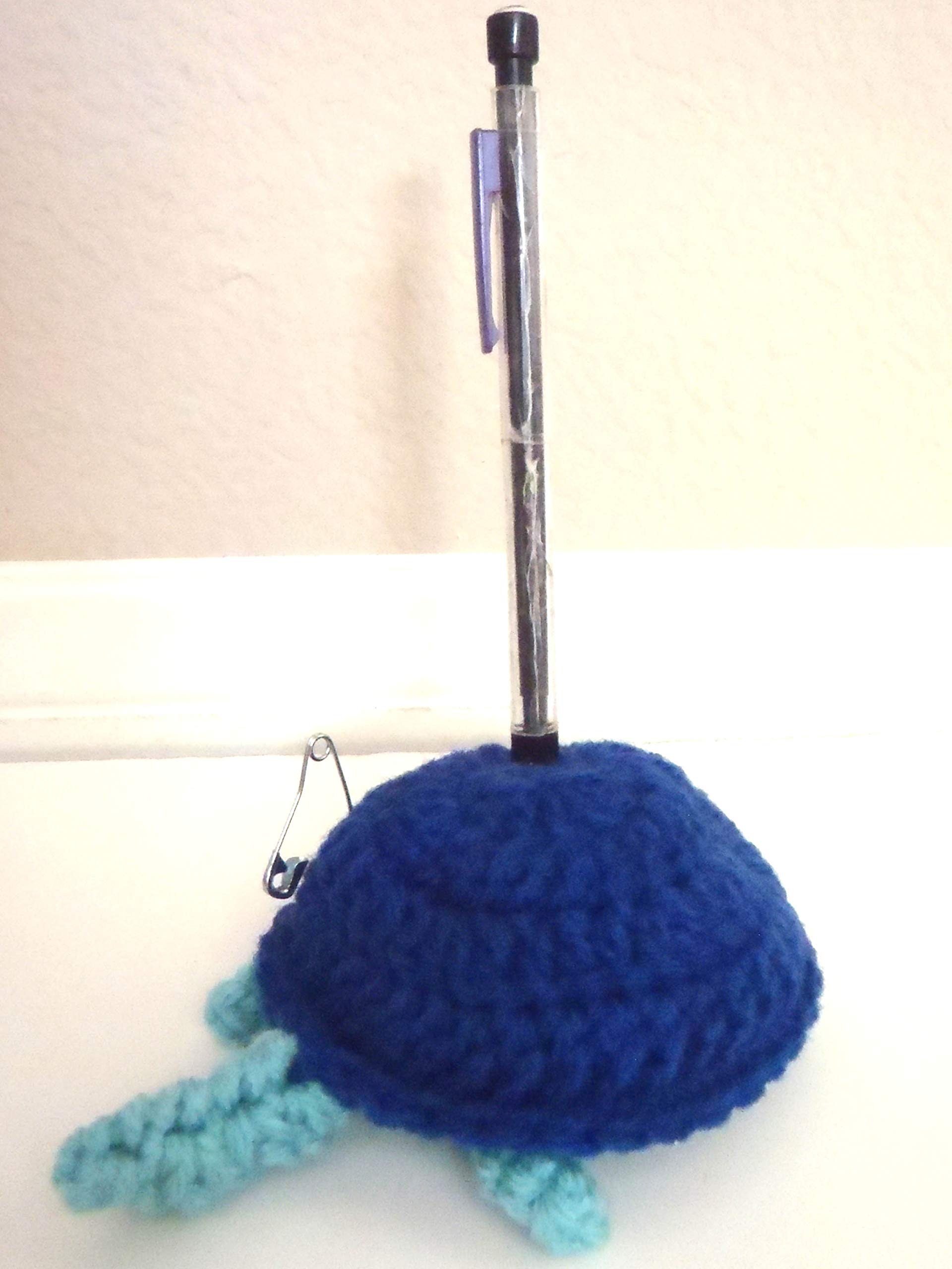 Handmade Crochet Turtle Pin Cushion - Adorable Sewing Accessory for Needlework, Quilting & Crafting | Perfect Gift for Knitters & DIY Enthusiasts
