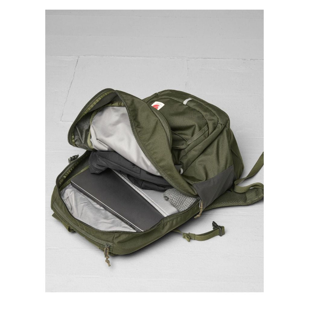 Fjallraven Kanken Skule 20L Backpack - Lightweight & Durable School & Travel Backpack for Men & Women - Perfect for Hiking, Commuting & College Campus Use