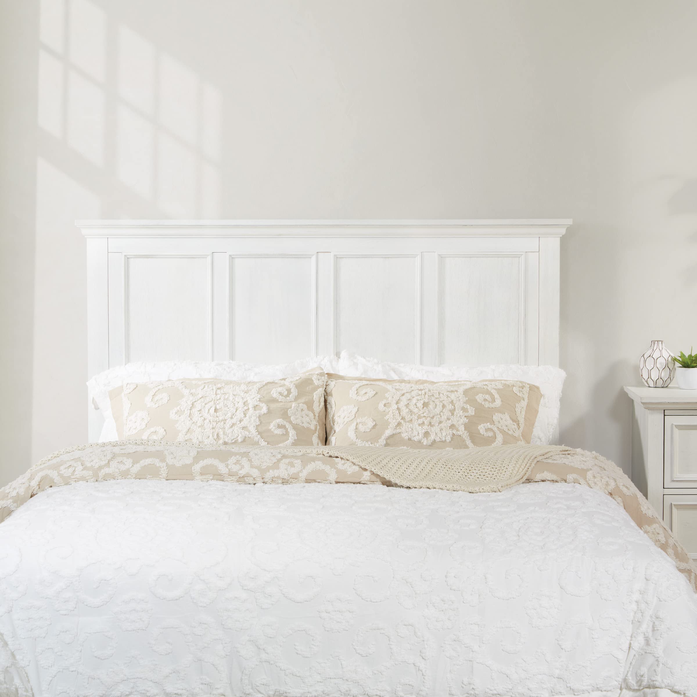Farmhouse Queen Bedroom Set with Headboard & Nightstands - Rustic White for Cozy Home Decor