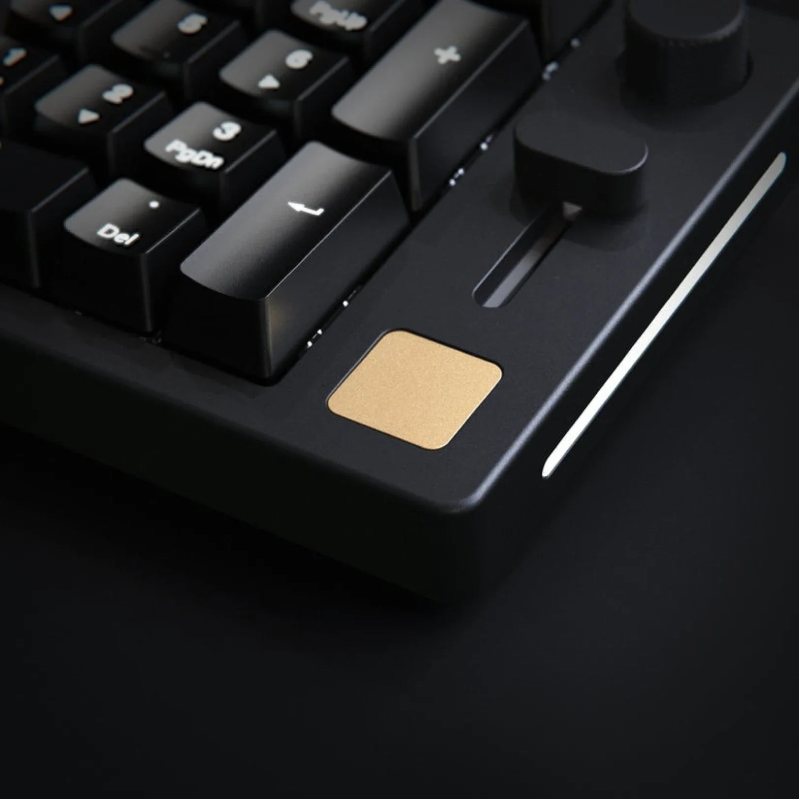GMMK Numpad Badge - Custom Mechanical Keyboard Accessory for Gaming & Typing | Perfect for PC, Mac & Workstation Setups