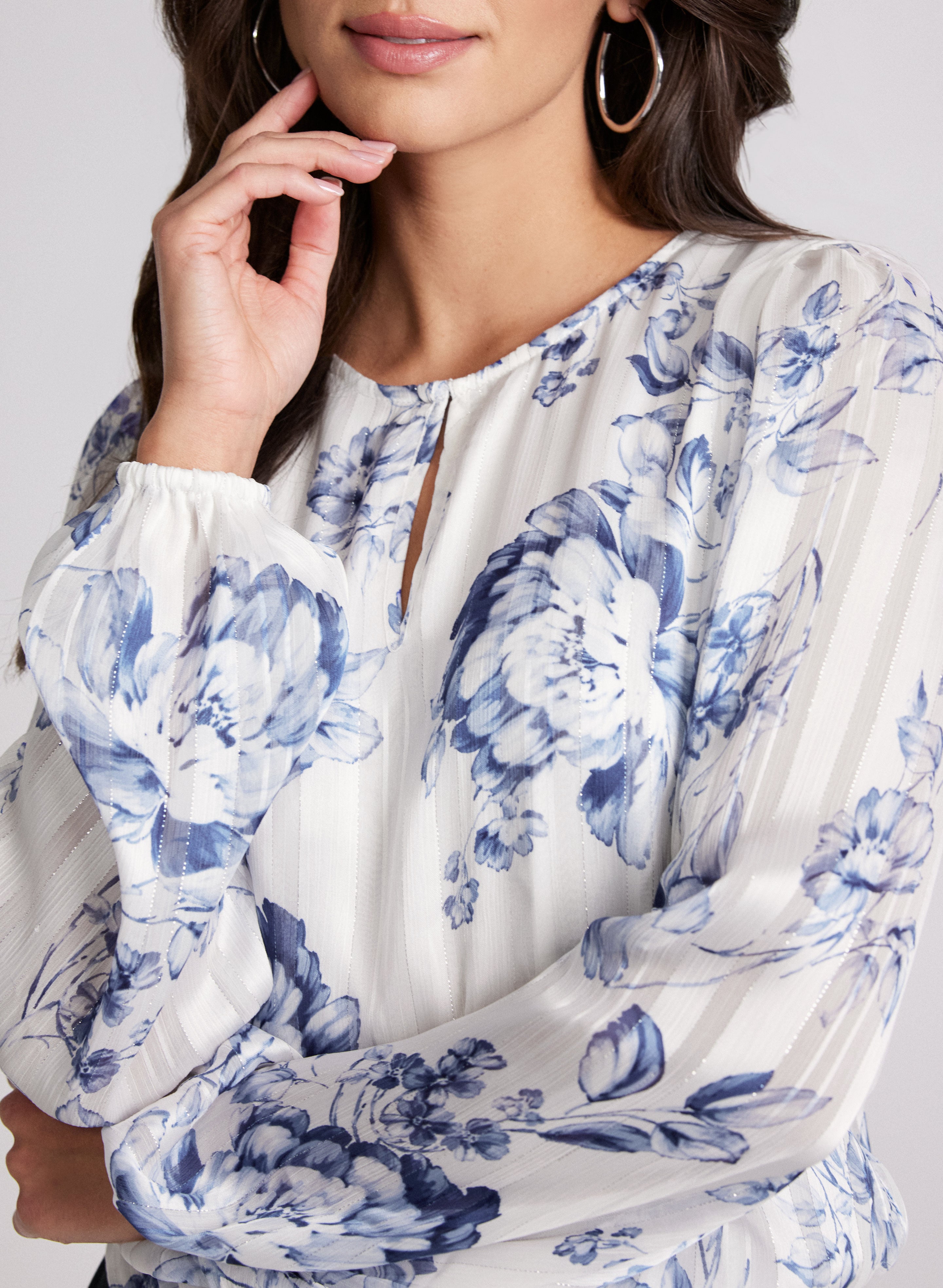 Floral Print Blouse for Women - Elegant Flowy Tops with V-Neck & Short Sleeves - Perfect for Spring Summer Outfits, Office Wear & Casual Dates