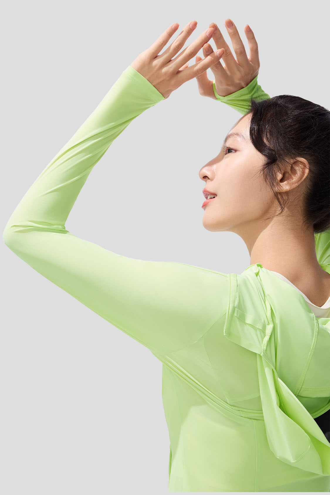 Feather Women's Ultra Light Cooling Sports Sun Jacket UPF50+ - Perfect for Running, Hiking & Outdoor Activities