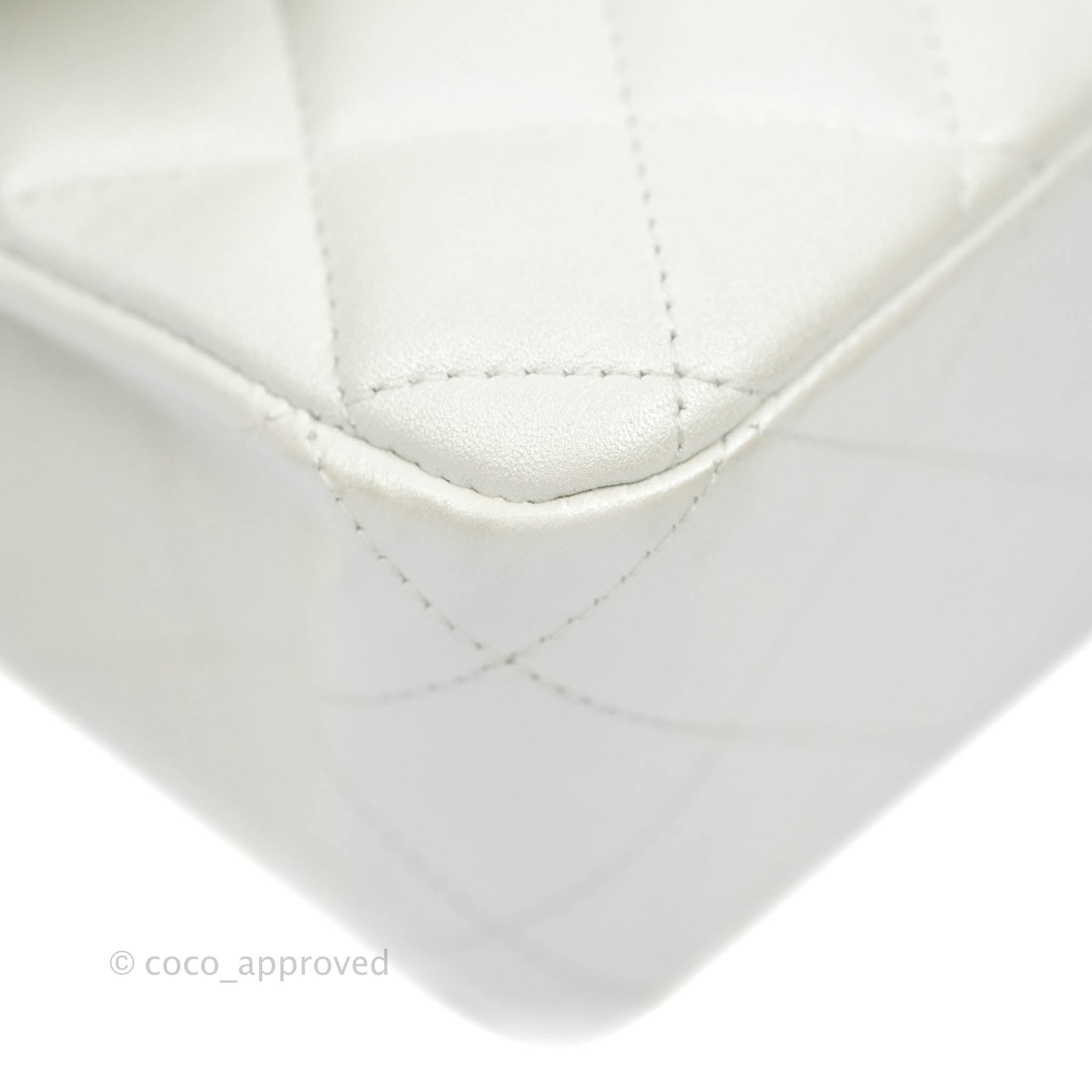 Chanel Classic M/L Medium Double Flap Bag in Iridescent White Lambskin with Gold Hardware - Luxury Shoulder Bag for Women, Perfect for Parties, Weddings & Special Occasions