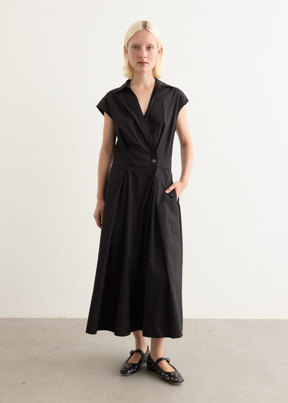 Athena Coevd F35149Lzz Black Robe - Soft & Comfortable Women's Loungewear for Relaxing at Home or Spa