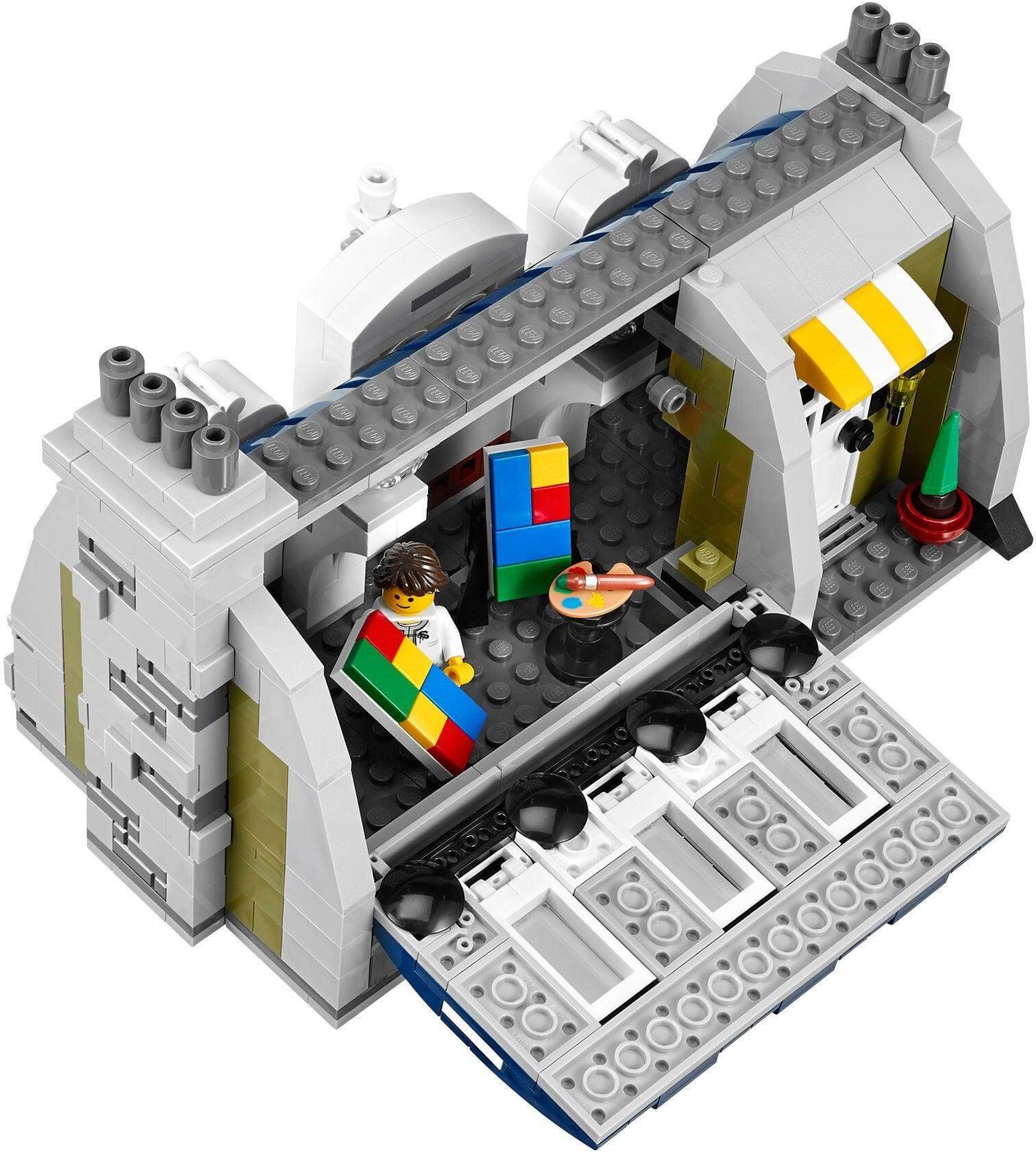LEGO 10243 Parisian Restaurant Building Set – Creative Construction Toy for Adults & Kids, Collectible Modular Building – Perfect for Home Decoration & Gift Giving