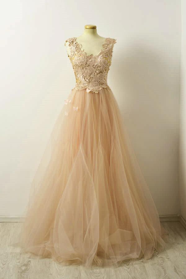 Elegant A-Line Lace Cap Sleeve Long Champagne Tulle Evening Gown for Prom, Wedding & Formal Events