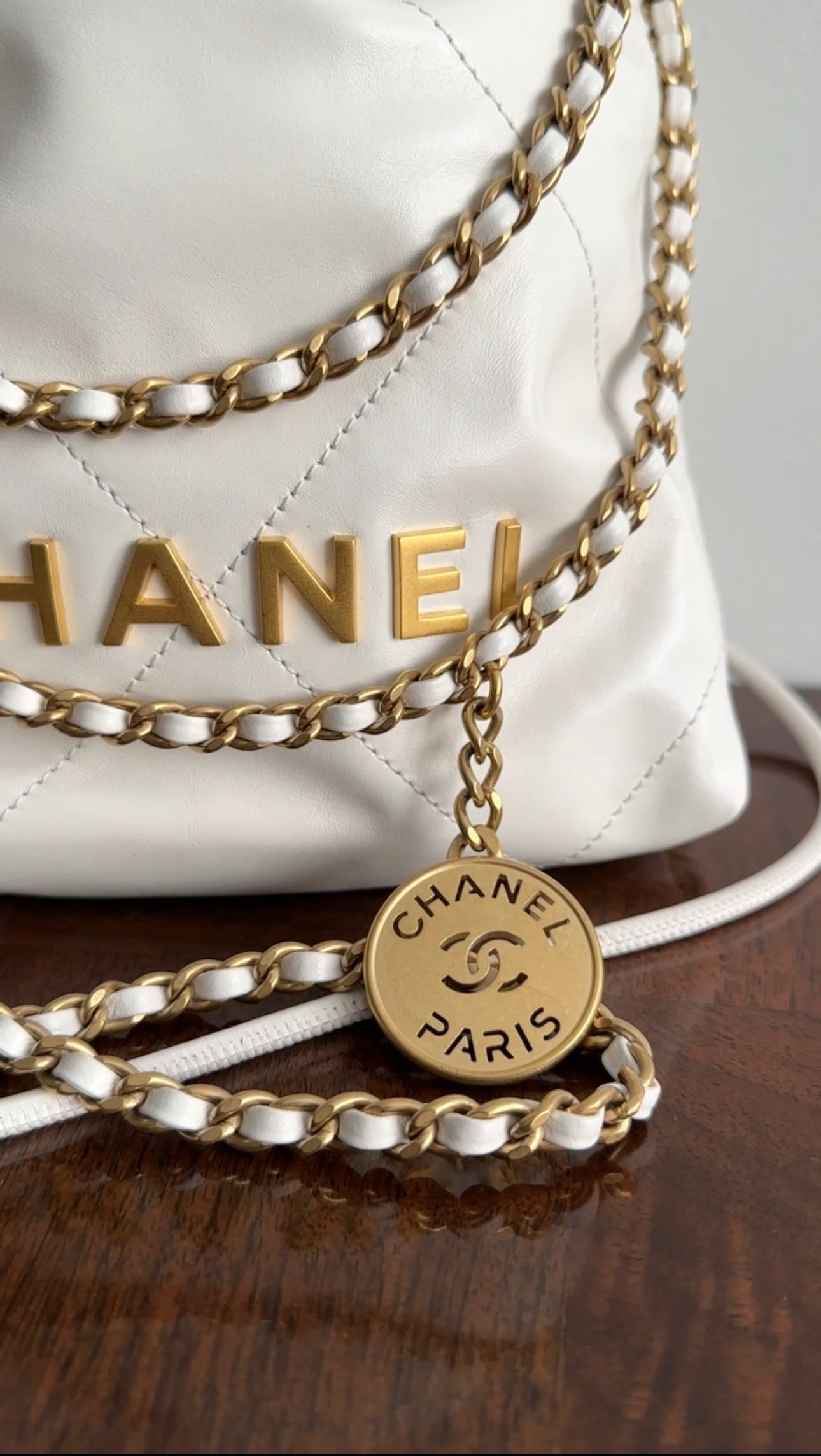 Chanel 22 Mini Chain Bag in White Glossed Leather with Signature Logo - Perfect for Evening Events, Date Nights & Luxury Fashion Accessories