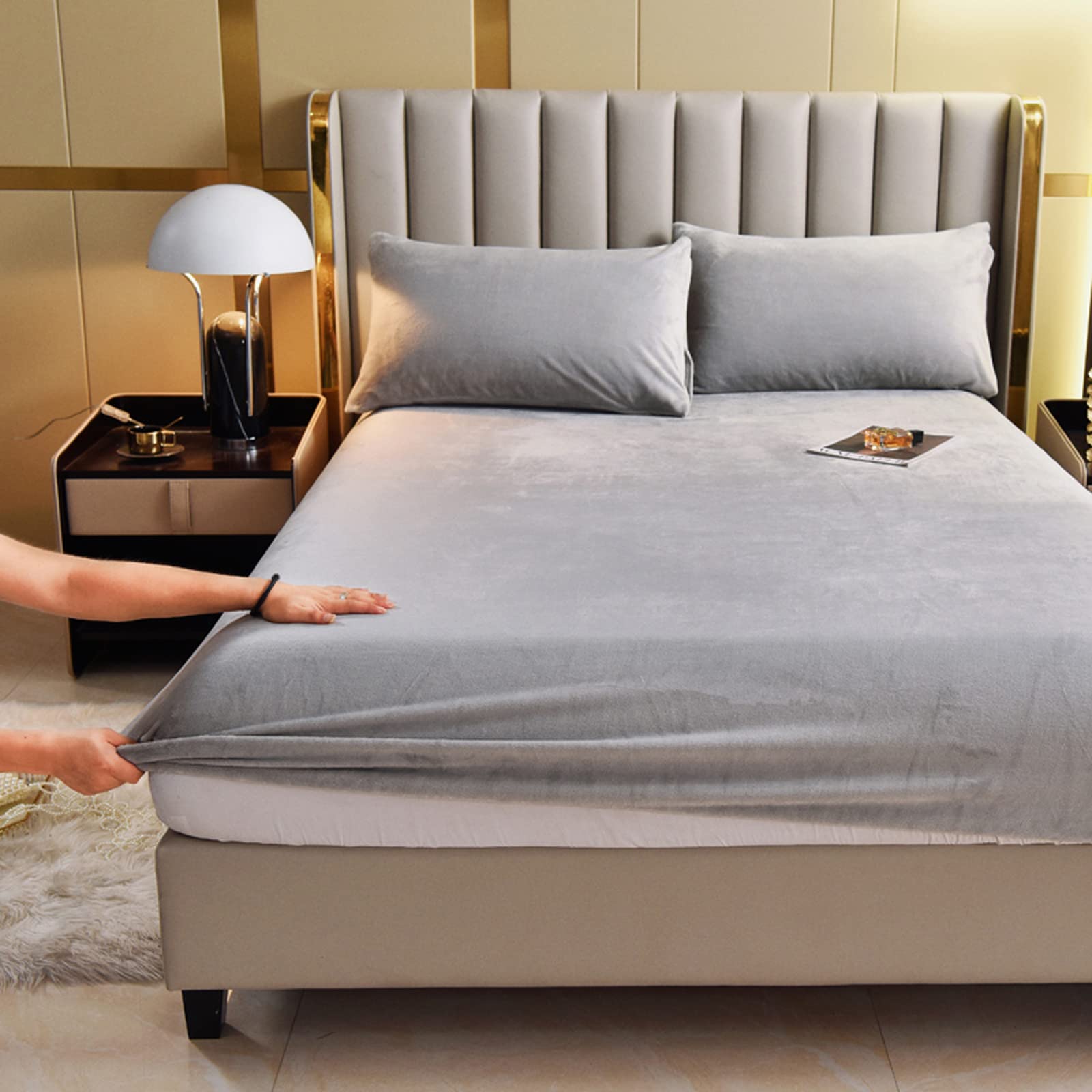LweiPsqLin Queen Size Velvet Fitted Sheet - Super Soft Fleece Plush Mattress Protector Cover with 15