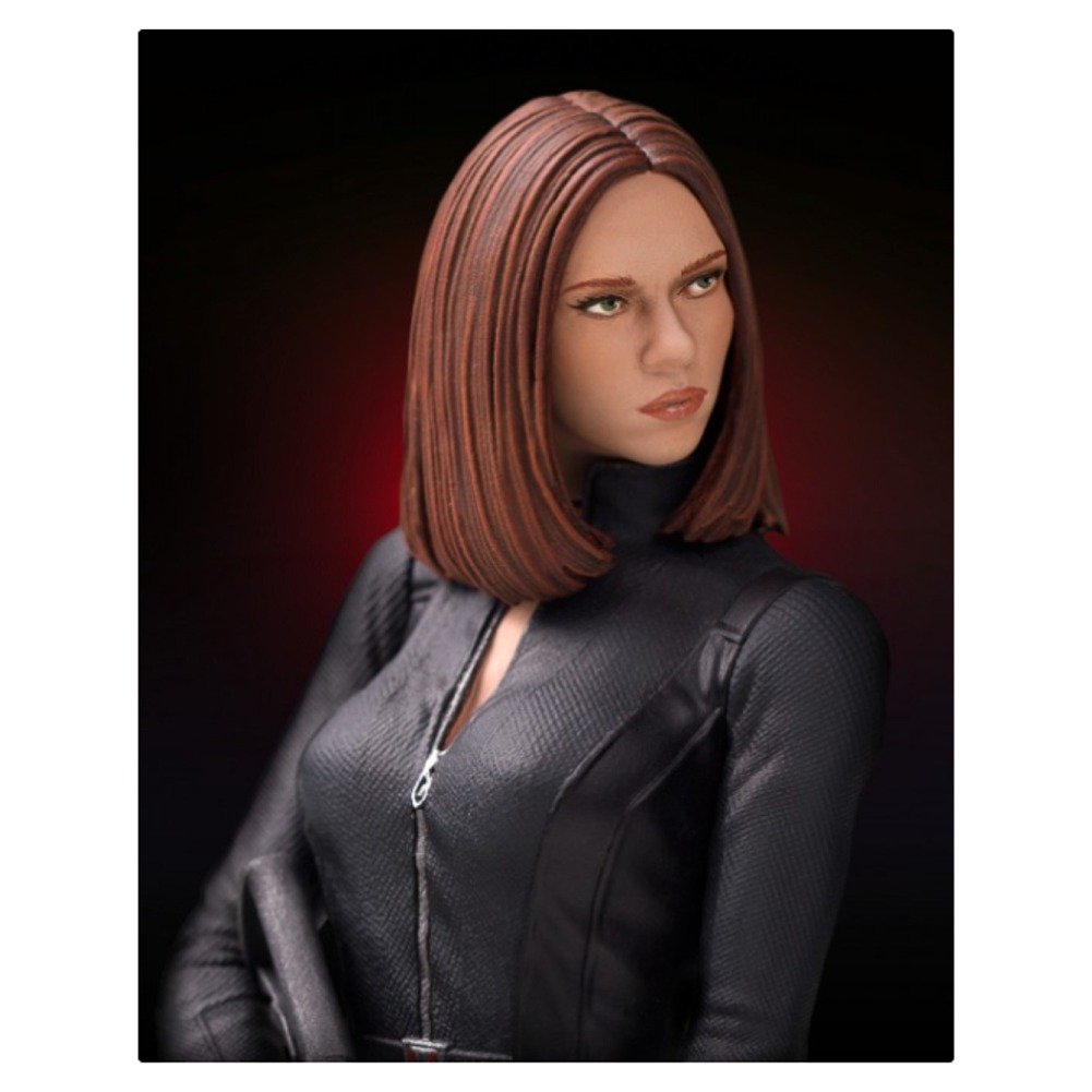 Captain America & Black Widow 9-Inch Collectible Statue - The Winter Soldier Movie Edition | Marvel Avengers Action Figure for Display & Gift Giving
