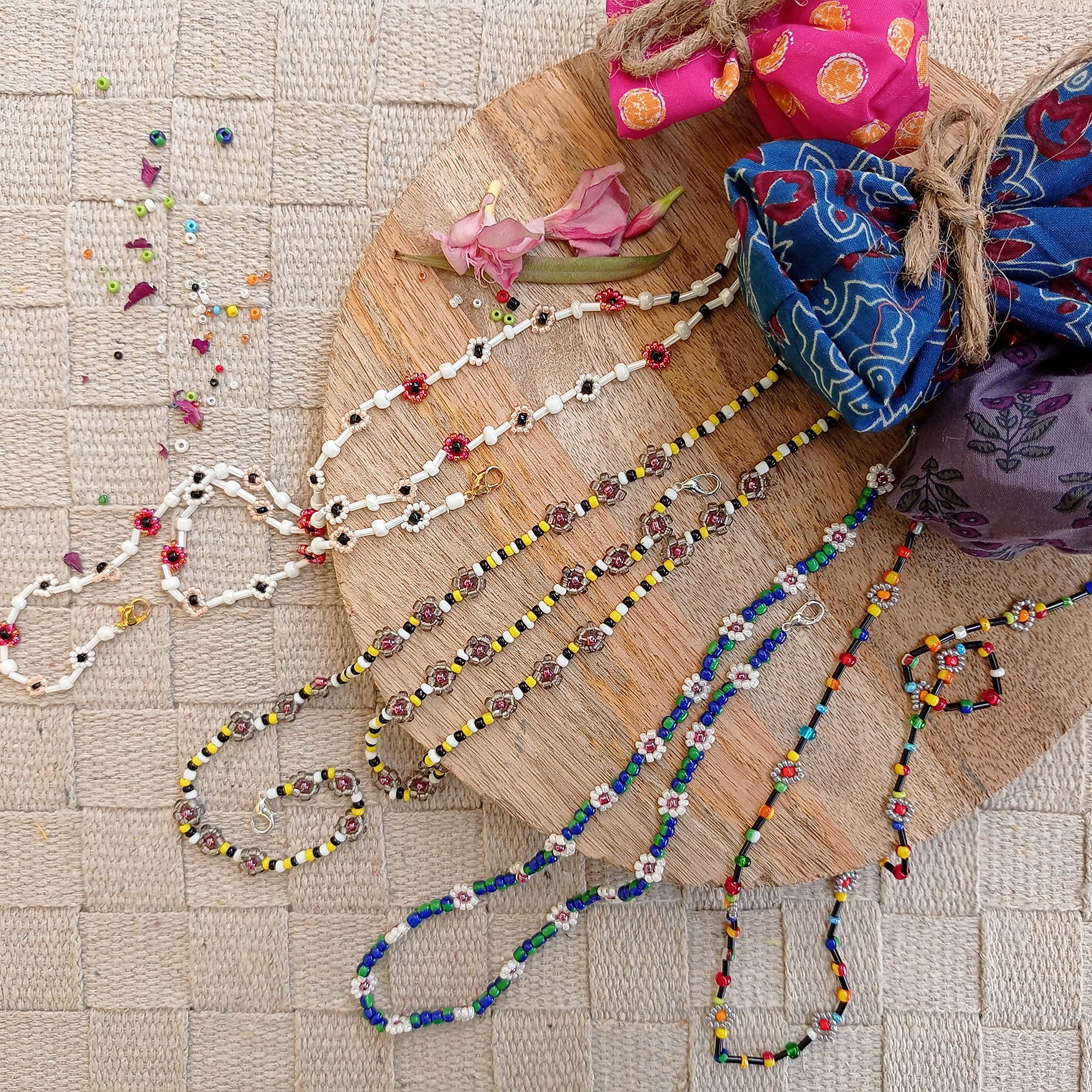 Stylish Daisy Beaded Face Mask Chain Holder - Adjustable Unisex Lanyard for Masks & Glasses - Perfect for Work, Travel, and Daily Use