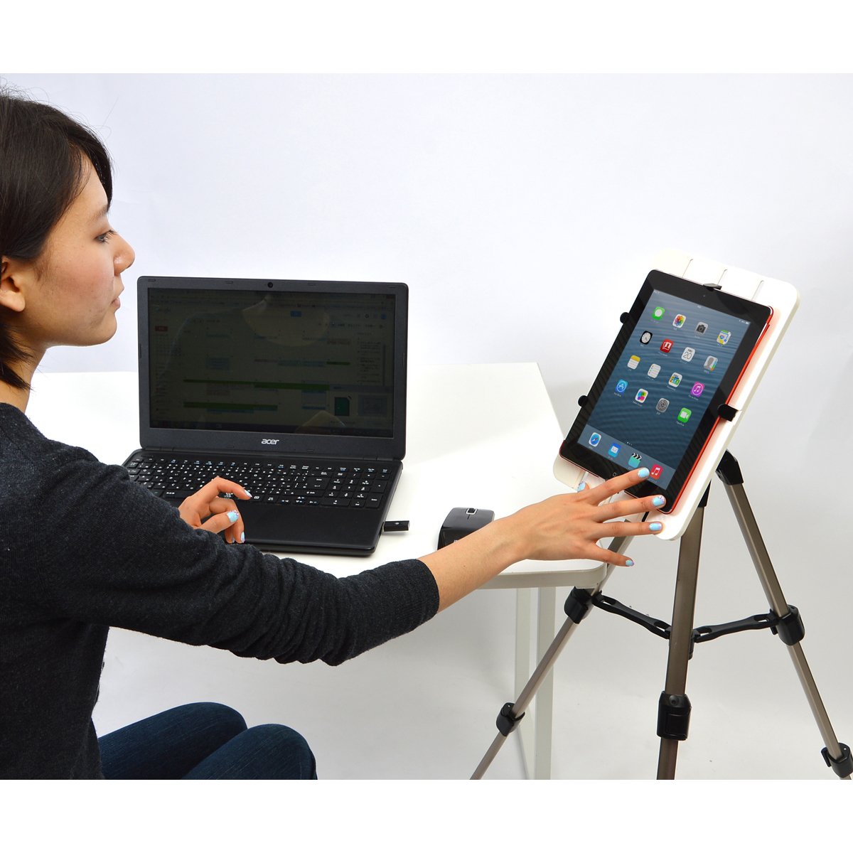 Sanko CLHCMAN3 Adjustable Camera Tripod Stand with Tablet Holder - Perfect for Vlogging, Photography, and Video Calls