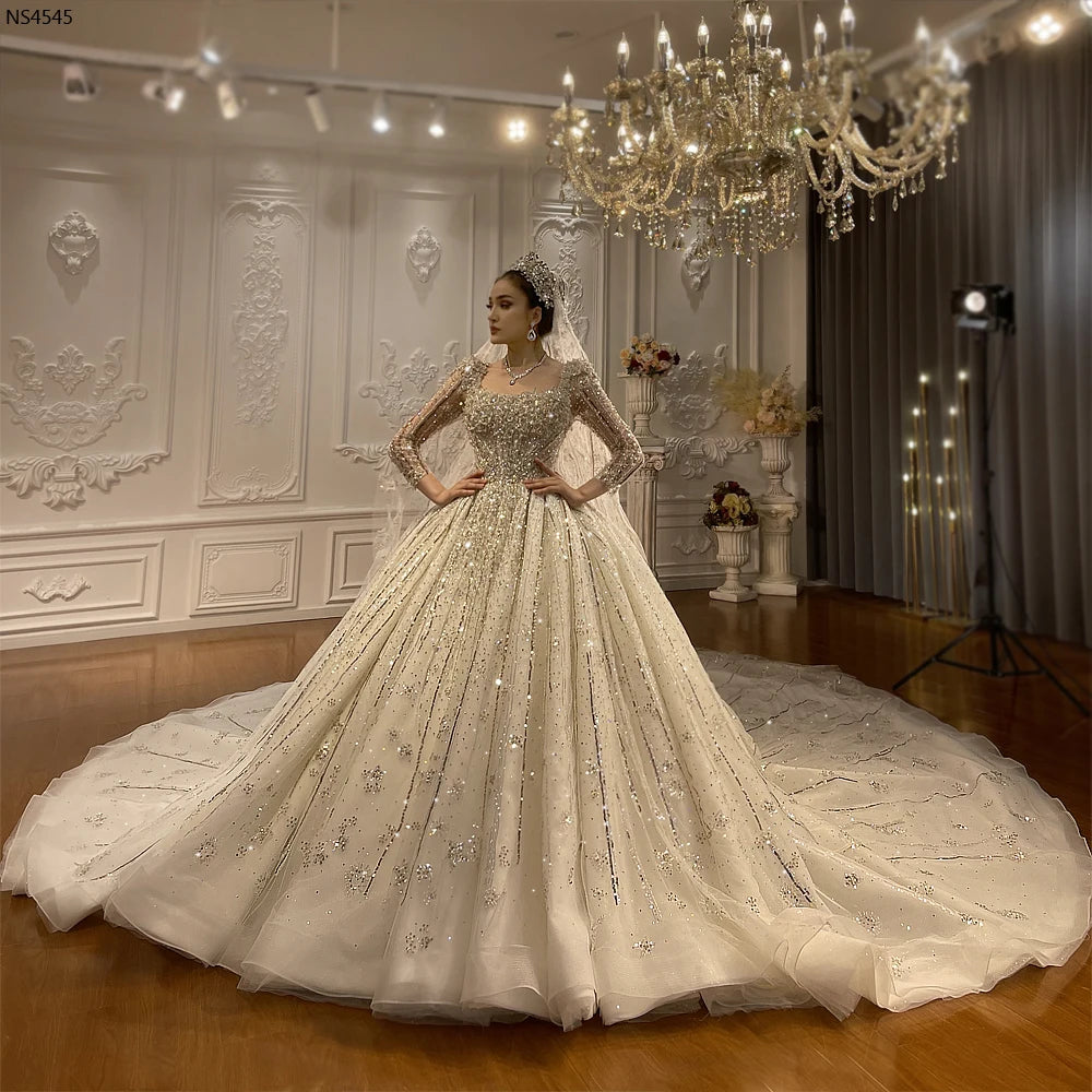 Luxury Dubai Ball Gown Wedding Dress - Handmade Lace Bridal Gown with Expert Craftsmanship for Princess Bride, Perfect for Wedding Ceremony & Formal Events
