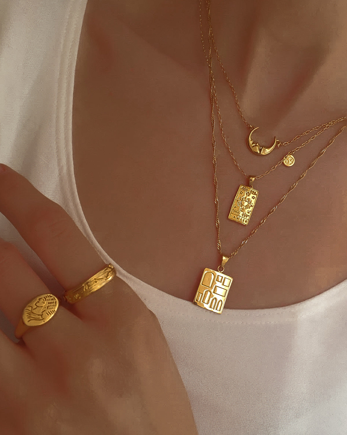 Cancer Zodiac Necklace - Sterling Silver Zodiac Sign Pendant for Women - Perfect Birthday Gift for Cancerians, Horoscope Jewelry for Everyday Wear & Special Occasions