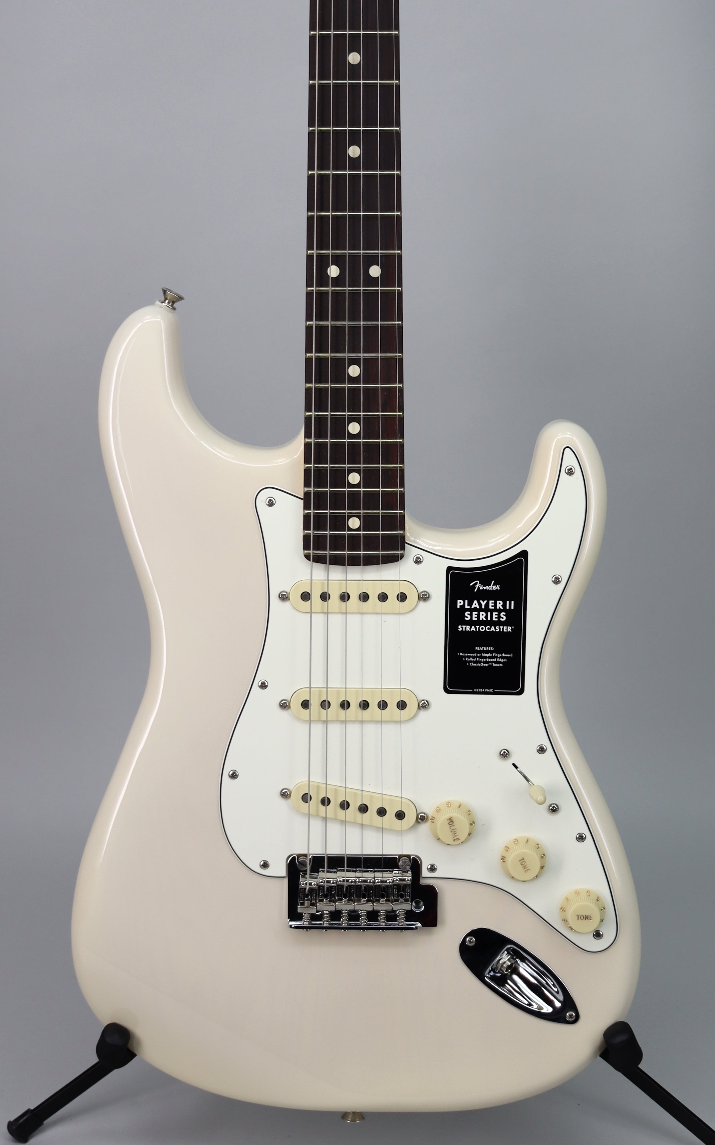 Fender Player II Stratocaster Electric Guitar Bundle - Chambered Ash Body, White Blonde Finish with Classic Series Tweed Hardshell Case | Perfect for Stage Performance, Studio Recording & Home Practice