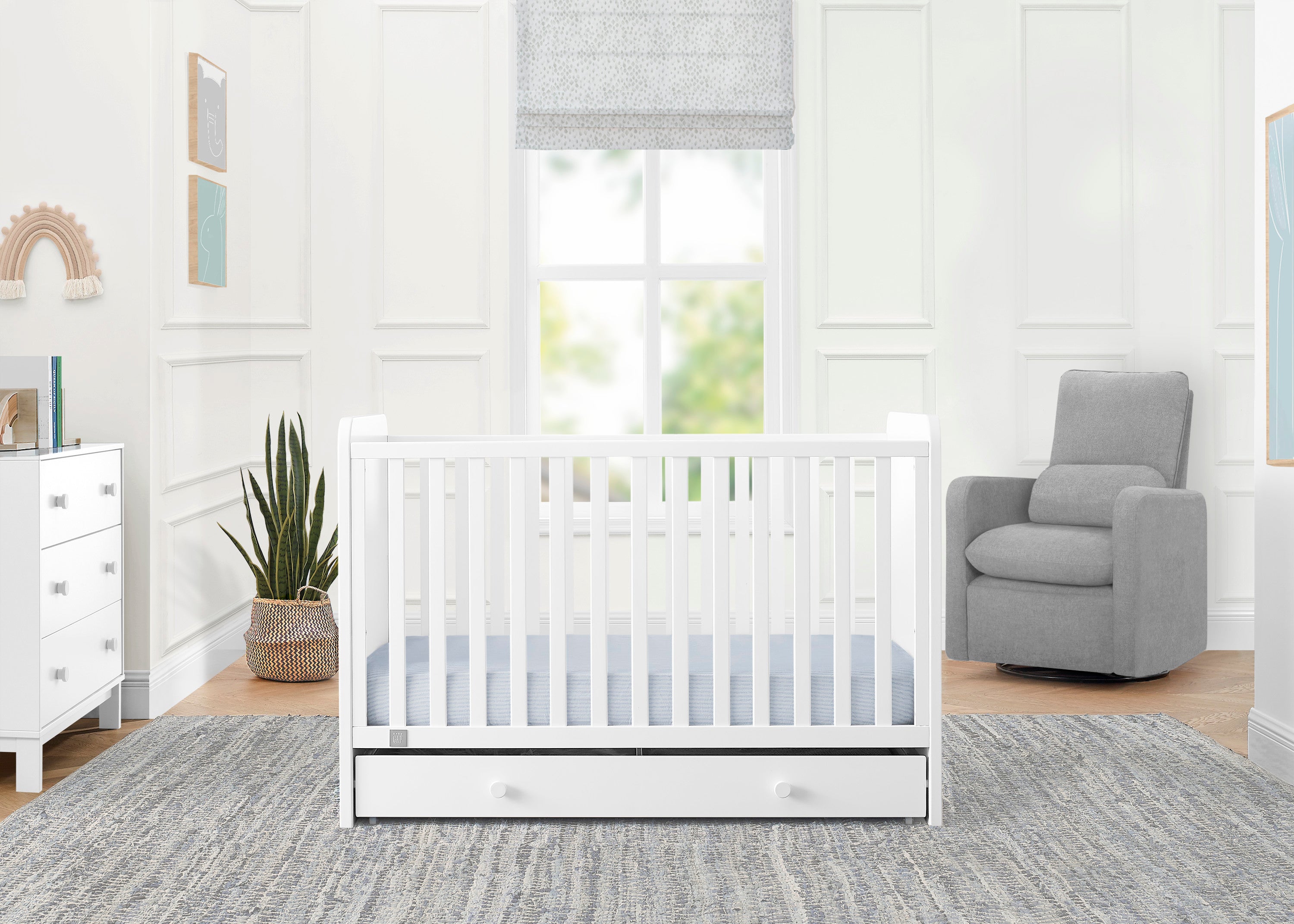 BabyGap Graham 4-in-1 Convertible Crib with Storage Drawer - Nursery Furniture for Newborns to Toddlers - Perfect for Small Spaces & Modern Nurseries