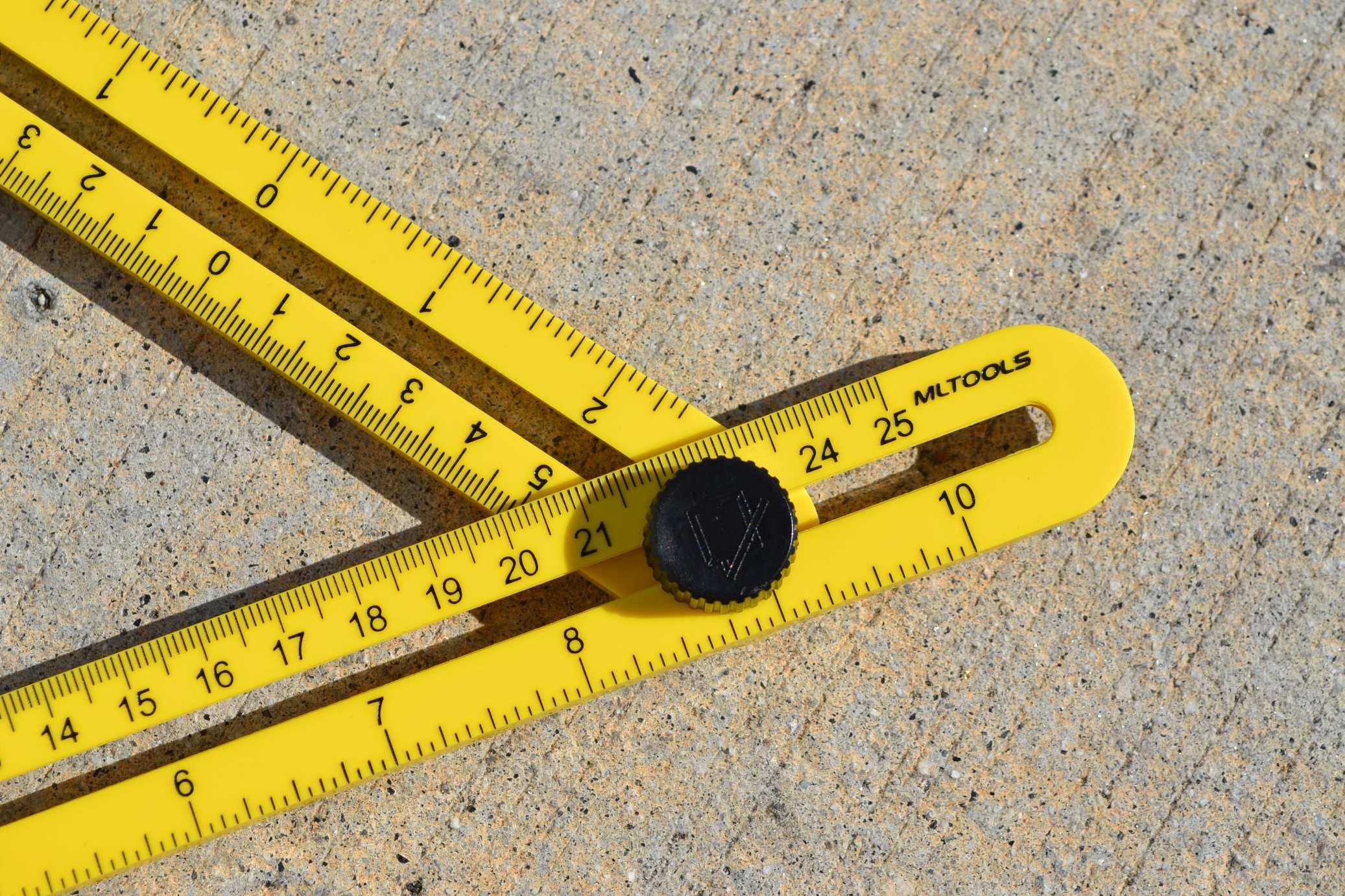 Multi-Angle Measuring Ruler - Precision Angle Finder Tool for DIYers, Carpenters, Builders & Craftsmen | Perfect for Woodworking, Construction & Home Improvement Projects | TR355