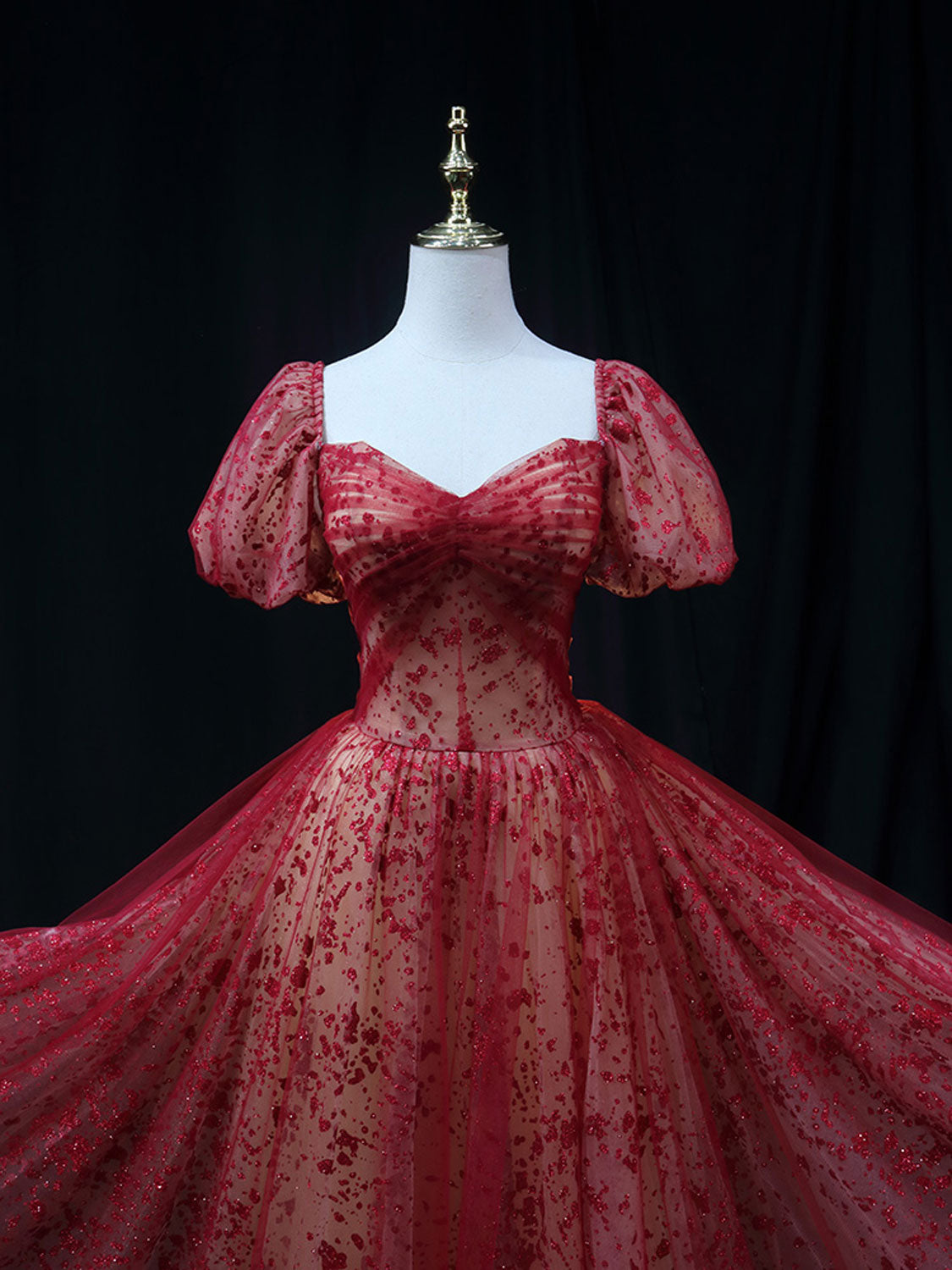Elegant Burgundy A-Line Tulle Sequin Long Prom Dress for Women - Formal Evening Gown with Sparkling Details - Perfect for Homecoming, Prom Night & Special Occasions