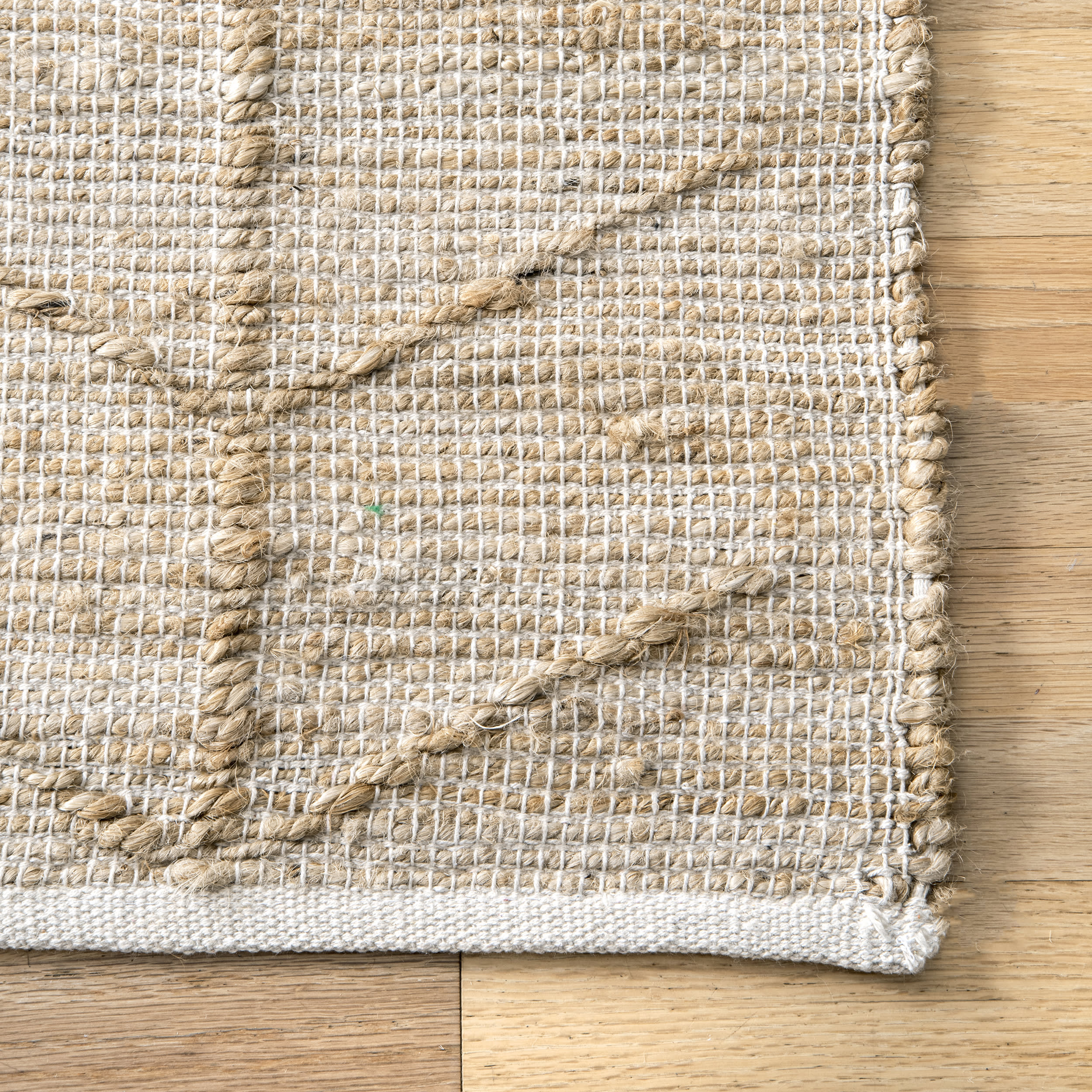 Organic Amaranth Jute Rug - Handwoven Natural Fiber Floor Mat for Living Room, Bedroom & Boho Home Decor | Eco-Friendly & Durable