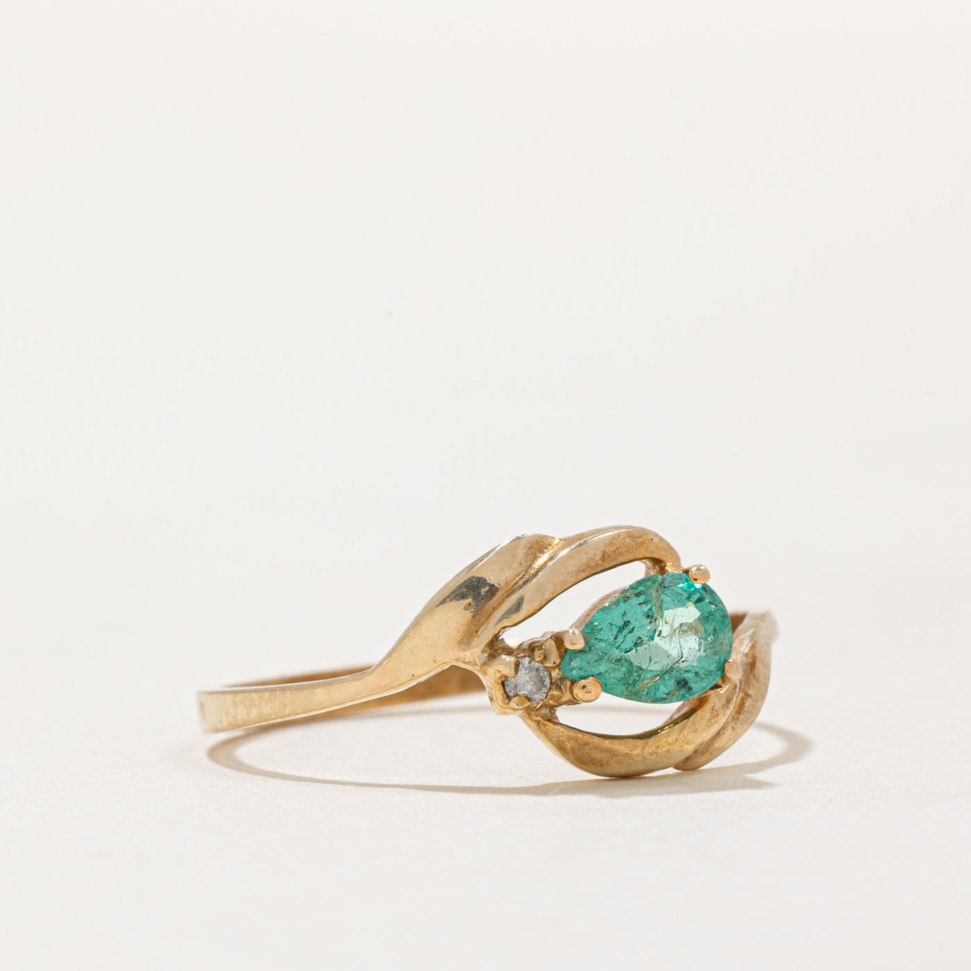 Emerald & Diamond Abstract Ring - 0.33ct Emerald & 0.01ct Diamond - Size 7.25 - Elegant Statement Jewelry for Women - Perfect for Weddings, Anniversaries & Special Occasions