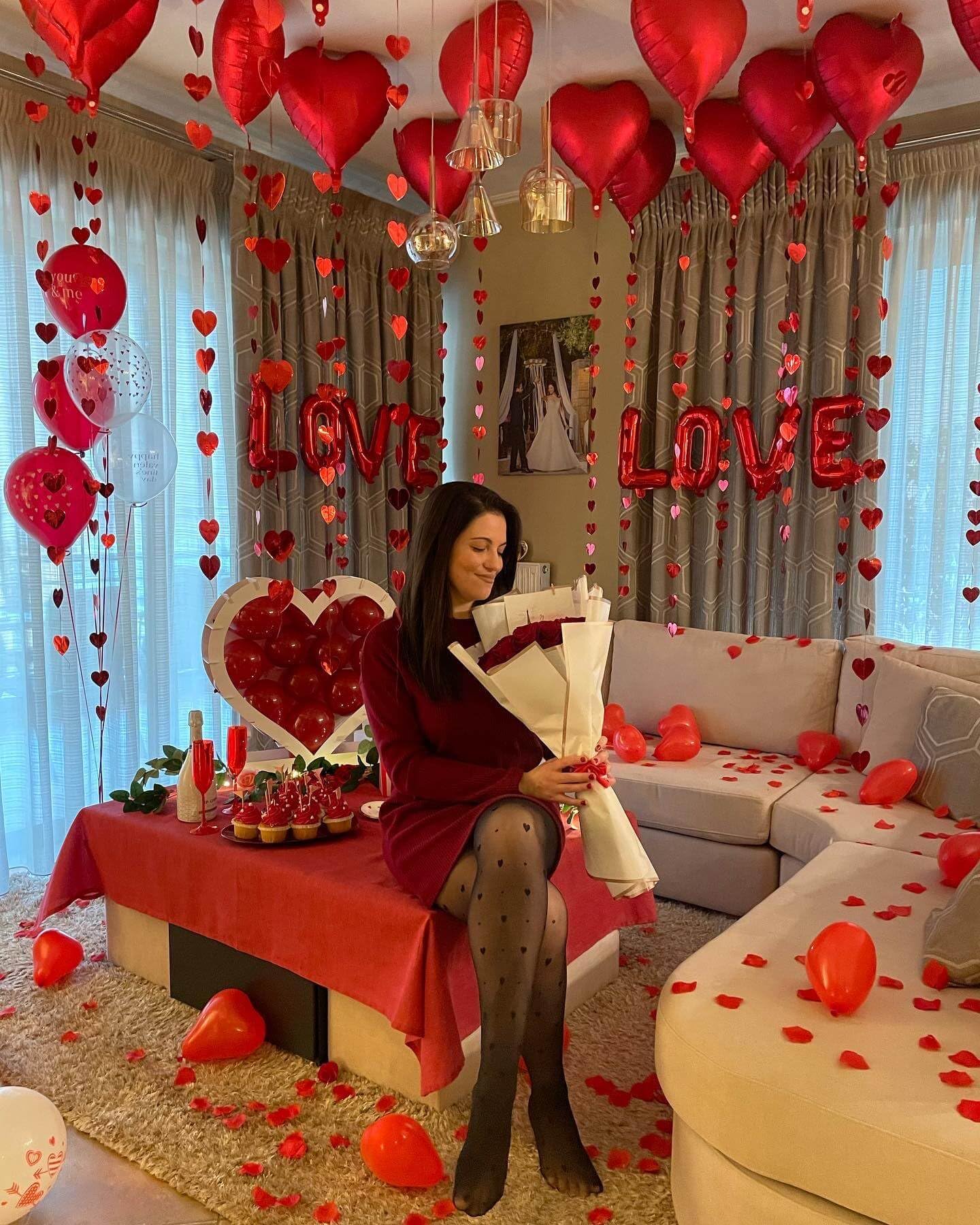 6 Pcs Red Heart Shaped Balloons with XOXO Letters - Valentine's Day Decorations for Bridal Showers, Weddings & Romantic Parties | Perfect for Photo Backdrops, Proposals & Anniversary Celebrations