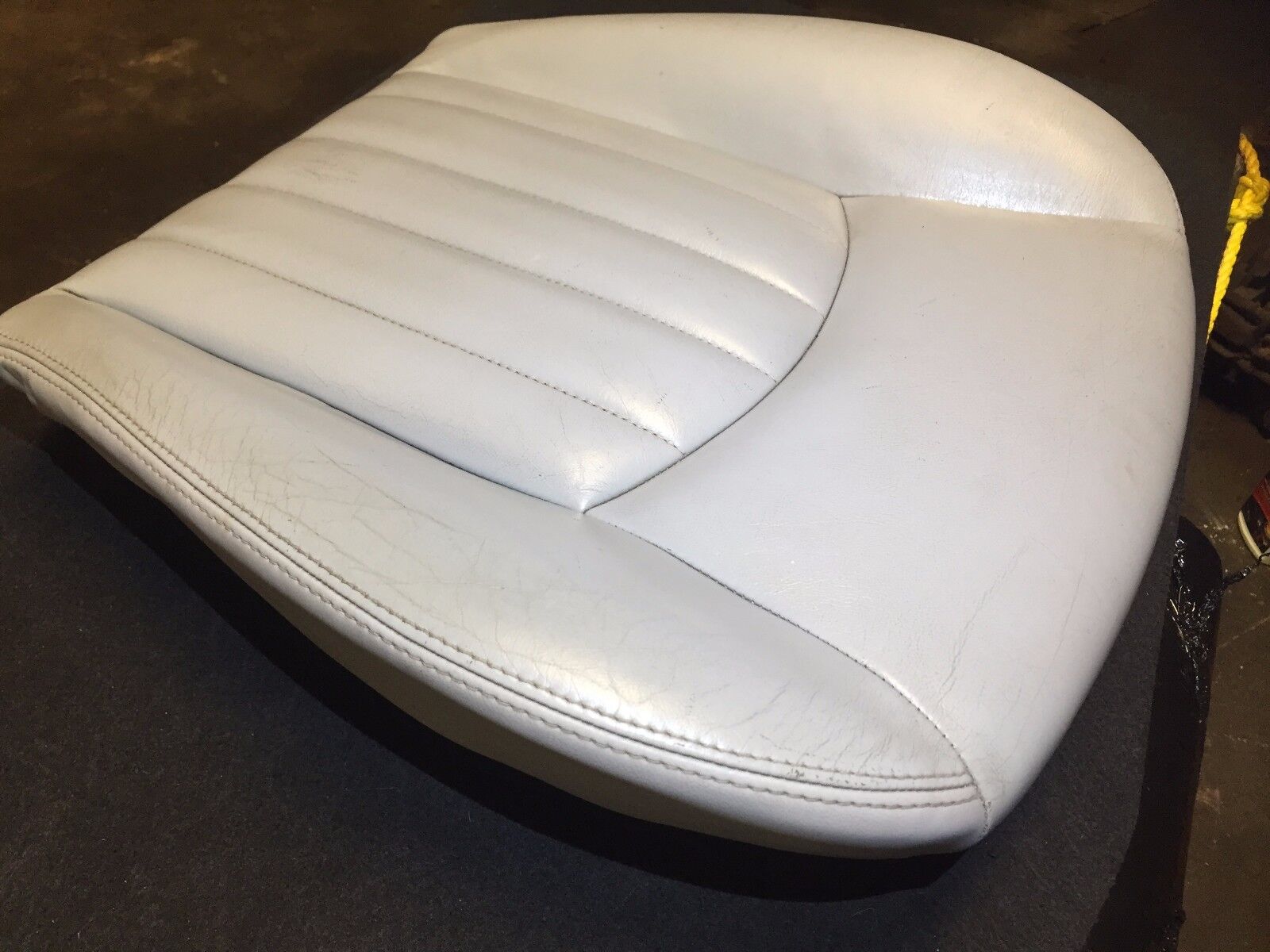 2002-2008 Jaguar X-Type Front Passenger Right Seat Lower Cushion Replacement - OEM Quality Fit for Daily Commuting & Road Trips