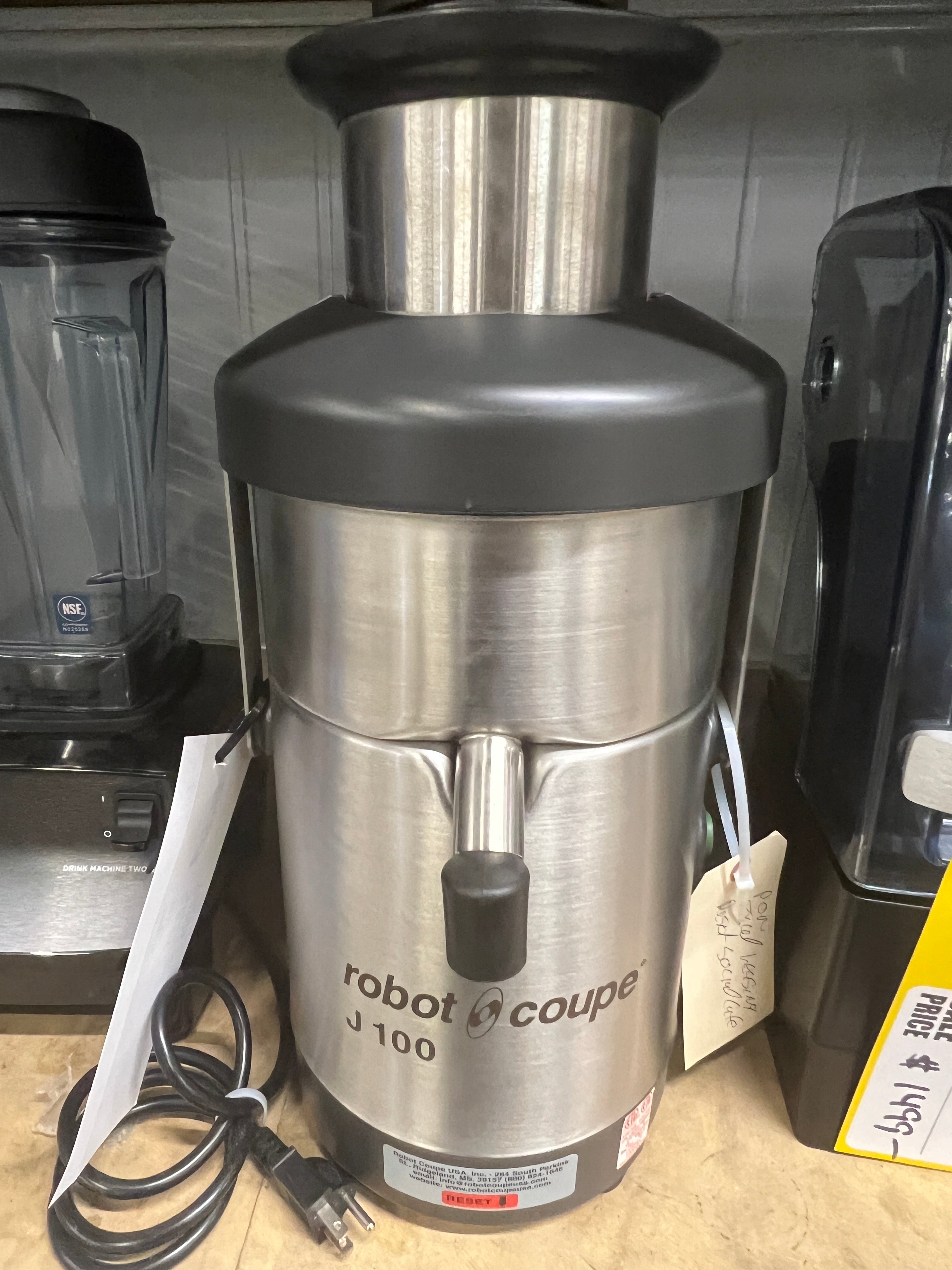 Robot Coupe J100 7.5L Automatic Juicer - 1.3HP Commercial Grade 120V Juice Extractor for Restaurants, Smoothie Bars & Healthy Home Kitchens