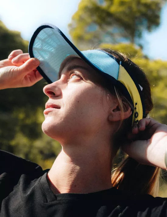 Compressport Spiderweb Ultralight Visor - Breathable Running Hat for Men & Women, Eggshell Blue/Green Sheen/Dress Blues - Perfect for Marathon, Cycling, Hiking & Outdoor Sports