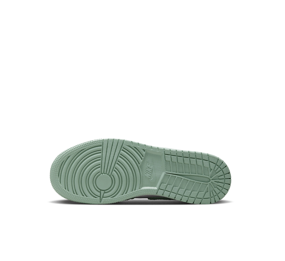 AIR JORDAN 1 LOW SE (GS) Basketball Shoes for Girls - Lightweight Sneakers for Running, Training & Casual Wear - Perfect for School, Sports & Everyday Fashion
