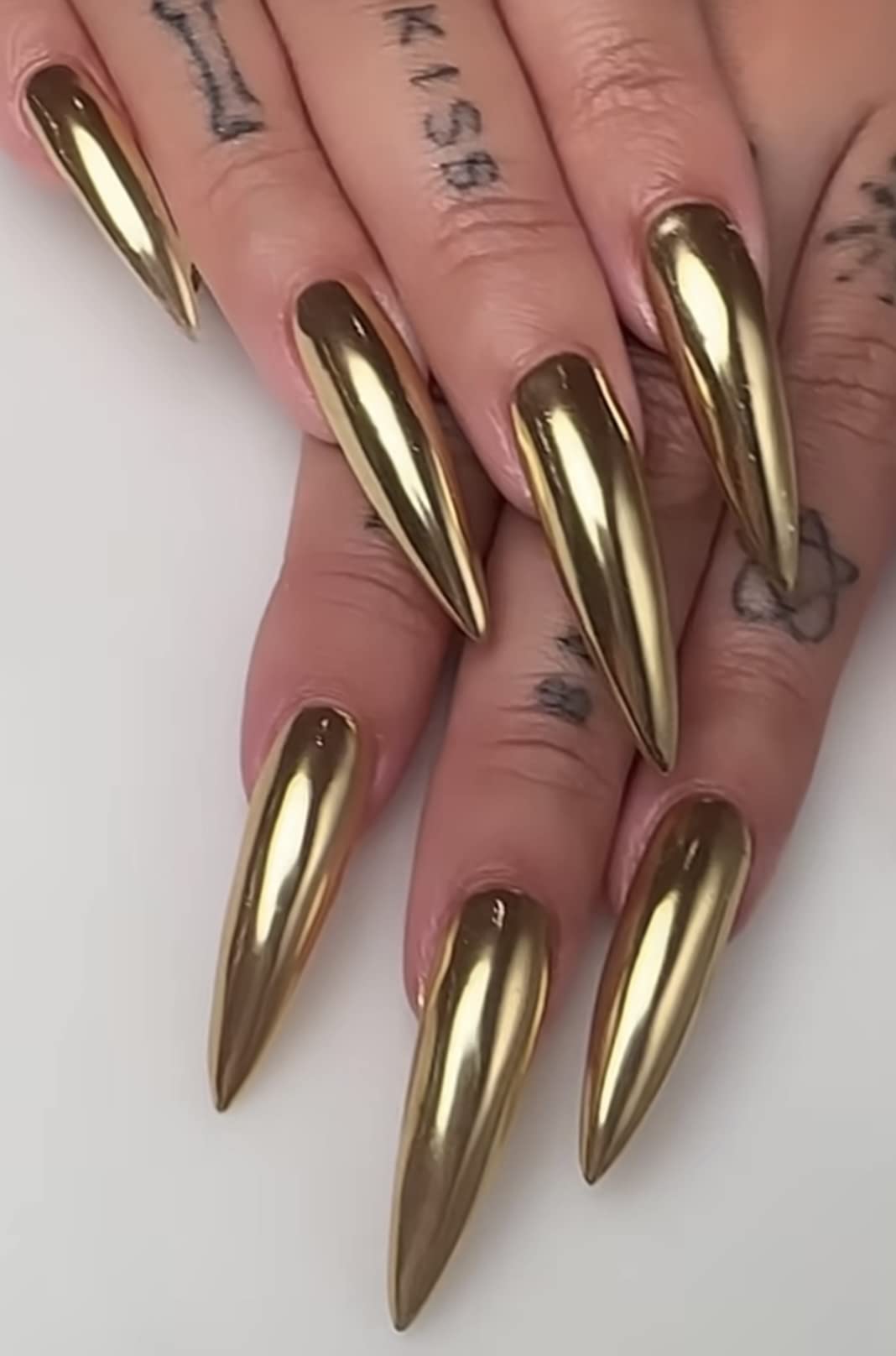 Pro Mirror Effect Gold Chrome Nail Pigment Powder - Smokey Nail Polish & Laser Glitter for Nail Art, Eye Makeup & DIY Crafts (C8) - Perfect for Salon, Party & Special Occasion Nail Designs