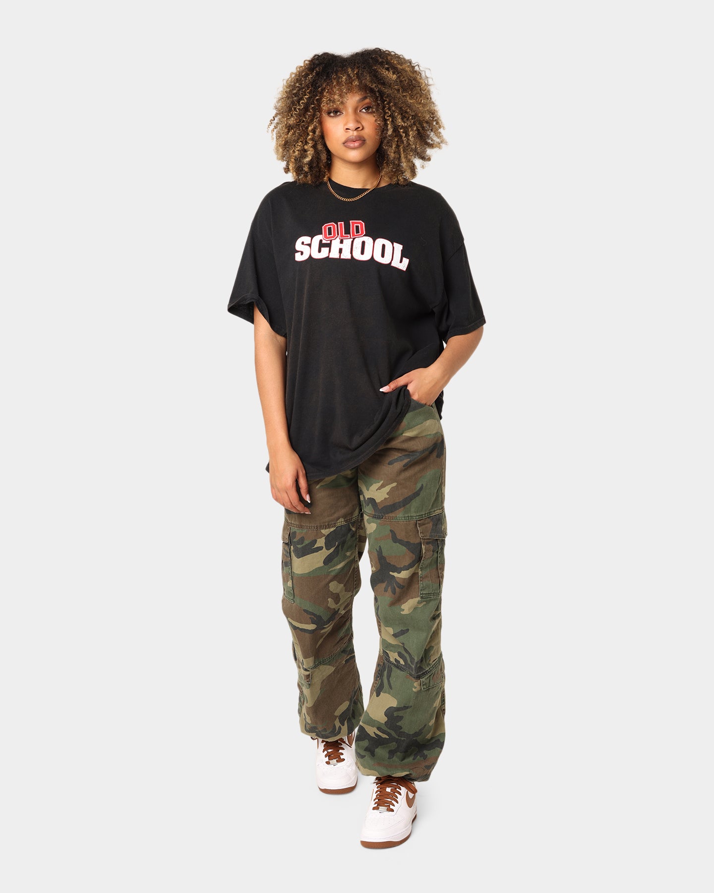 Vintage Old School T-Shirt - Black Wash Distressed Retro Tee for Men & Women | Perfect for Casual Wear, Street Style & 90s Fashion Outfits