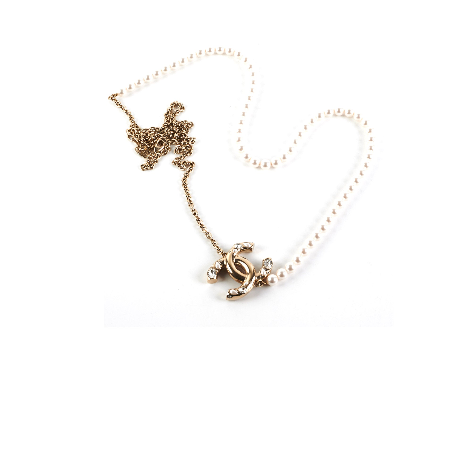 Chanel CC Pearl Necklace - Elegant Fashion Jewelry for Women | Perfect for Parties, Weddings & Special Occasions