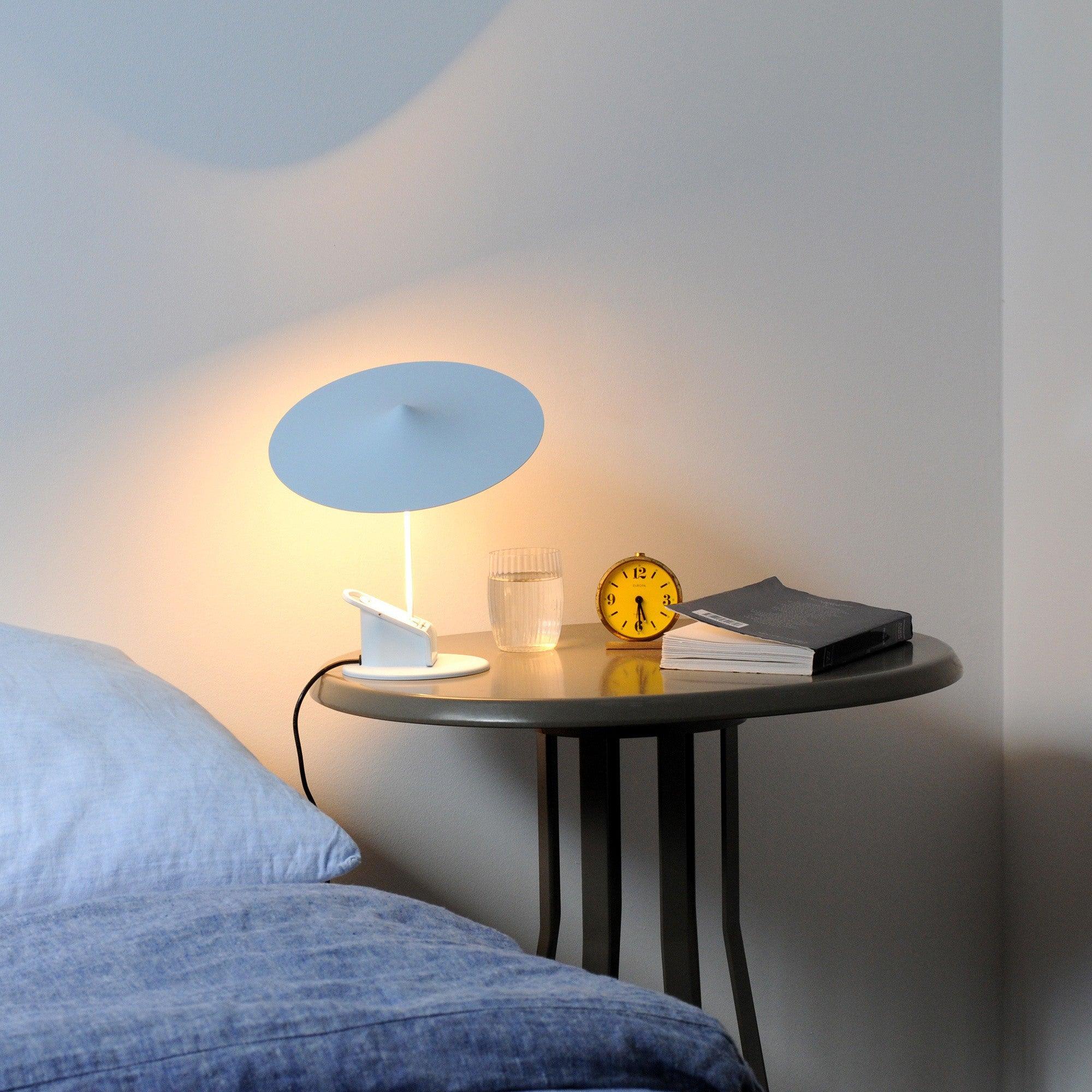 Modern Ile Table Lamp - Stylish LED Bedside Lamp for Bedroom, Living Room & Office - Adjustable Brightness & Warm White Light - Perfect for Reading, Relaxing & Decor