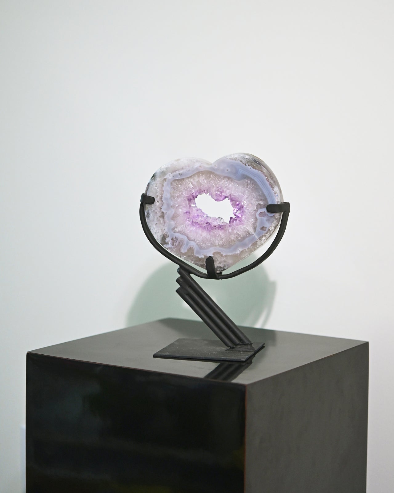 Natural Amethyst Crystal Geode Heart on Wooden Stand - 2.8lbs Healing Stone for Home Decor, Meditation & Spiritual Gifts