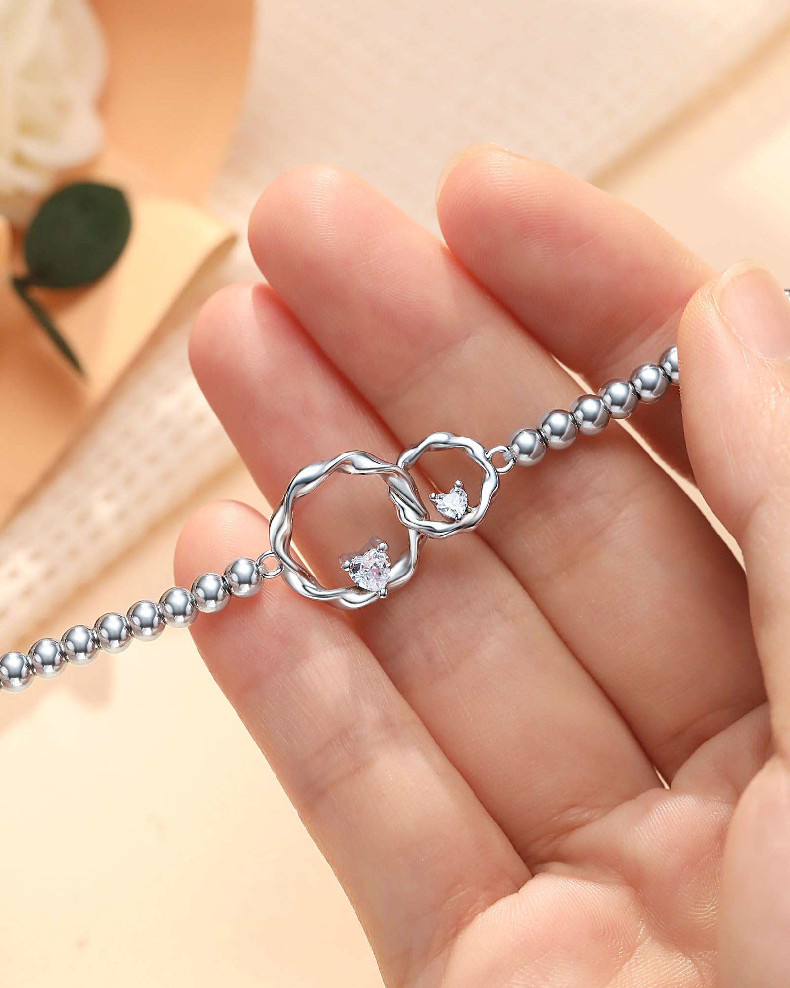 Interlocking 2 Circles Friendship Bracelet - Best Sister & Best Friend Gift for Christmas, Valentine's Day, Birthday - Women's Jewelry for Everyday Wear & Special Occasions