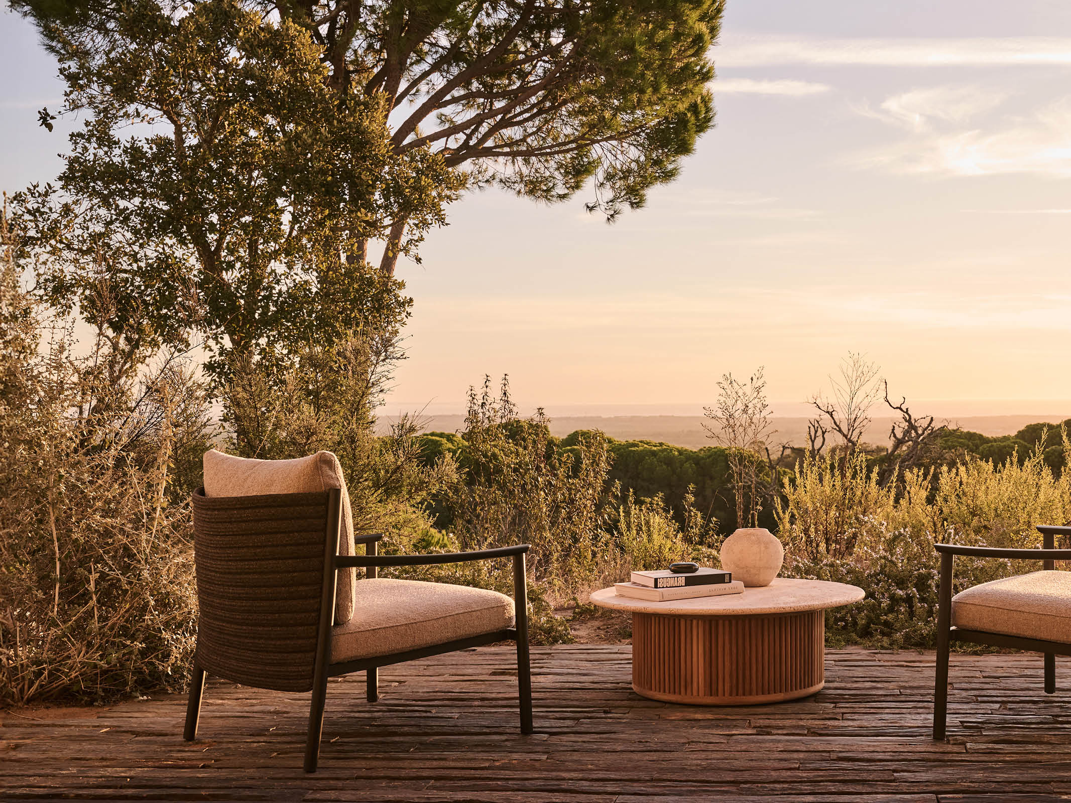 Lucca Lounge Chair - Modern Comfortable Accent Chair for Living Room, Bedroom & Office - Perfect for Relaxing, Reading & Decor