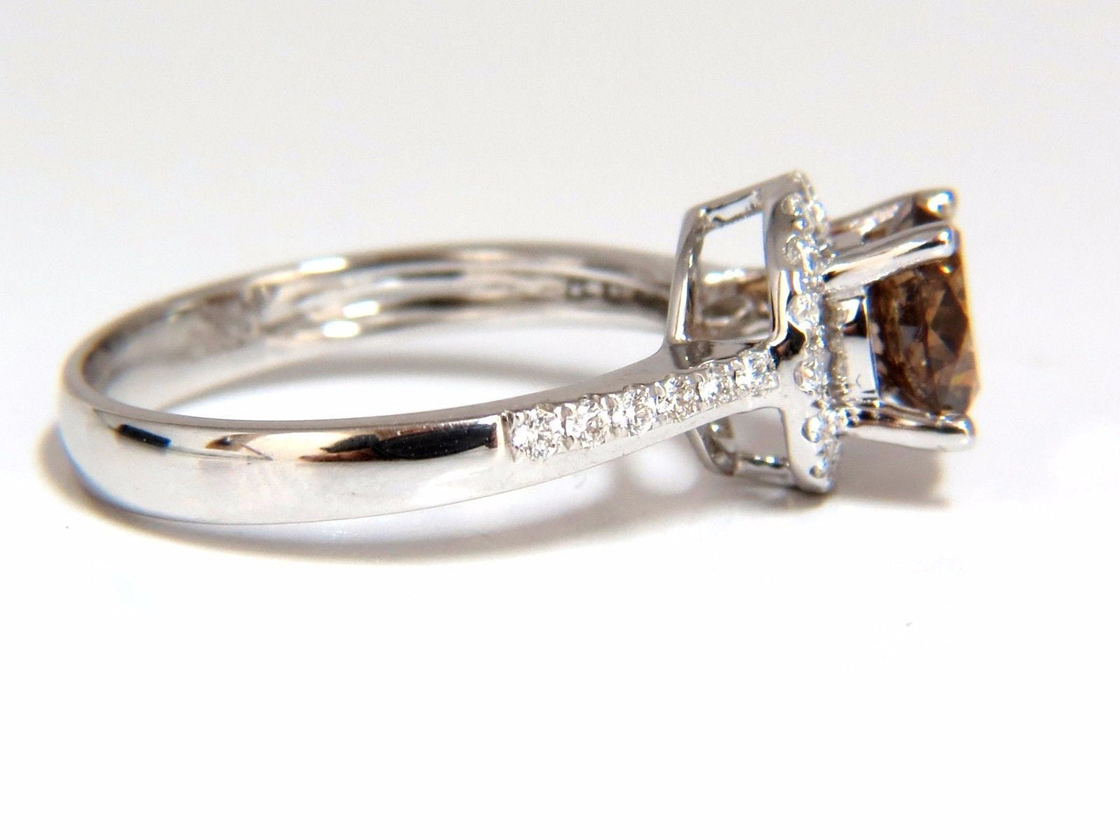 1.78ct Natural Fancy Vivid Orange Brown Diamond Ring in 18K Gold - Elegant Jewelry for Weddings, Anniversaries & Special Occasions