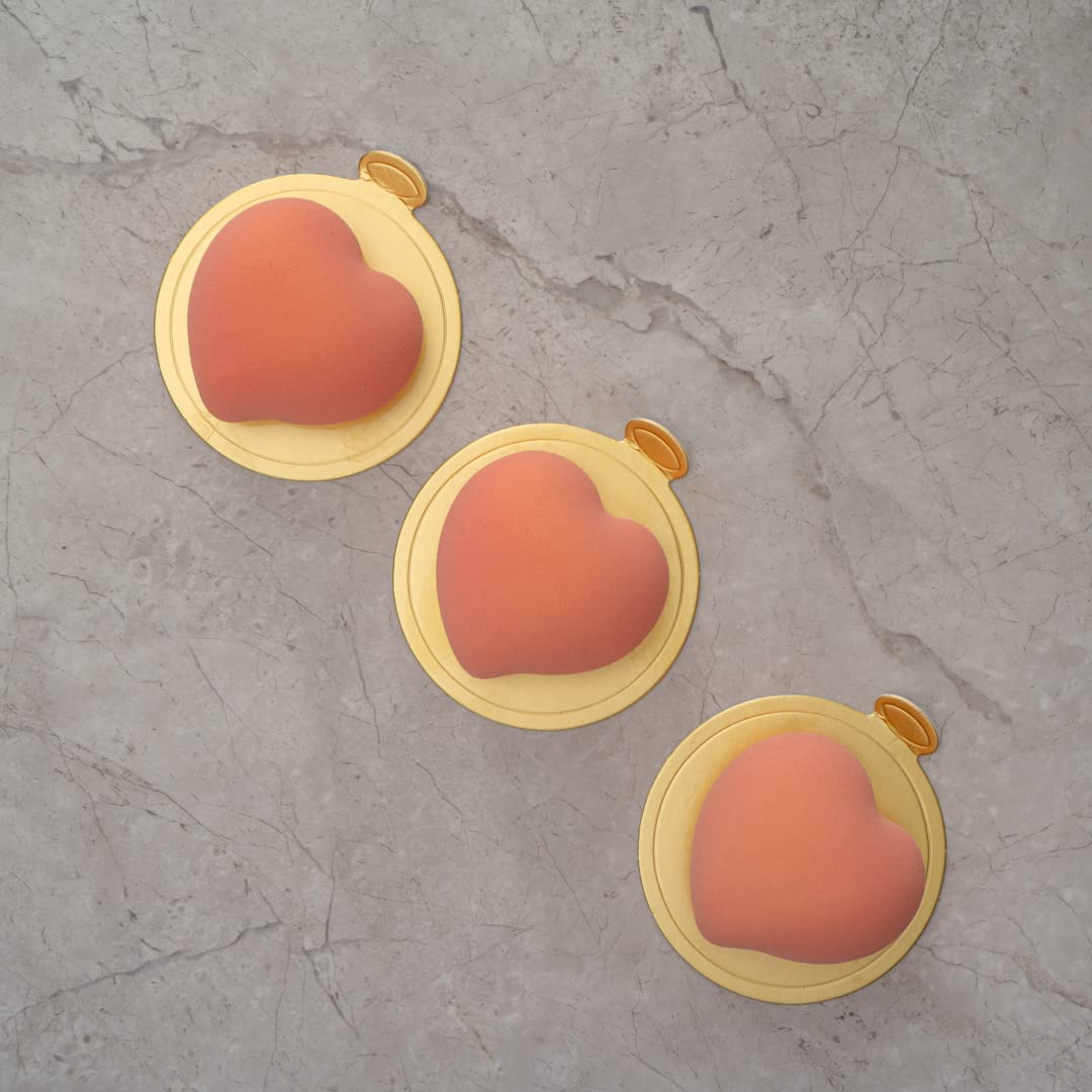 Restaurantware Pastry Tek 8-Cavity Heart Molds - 10 Oven-Safe Heart Pans, Flexible & Freezer-Safe White Silicone Baking Molds for Easy Release | Perfect for Valentine's Day, Wedding Cakes, Cupcakes & Chocolate Desserts
