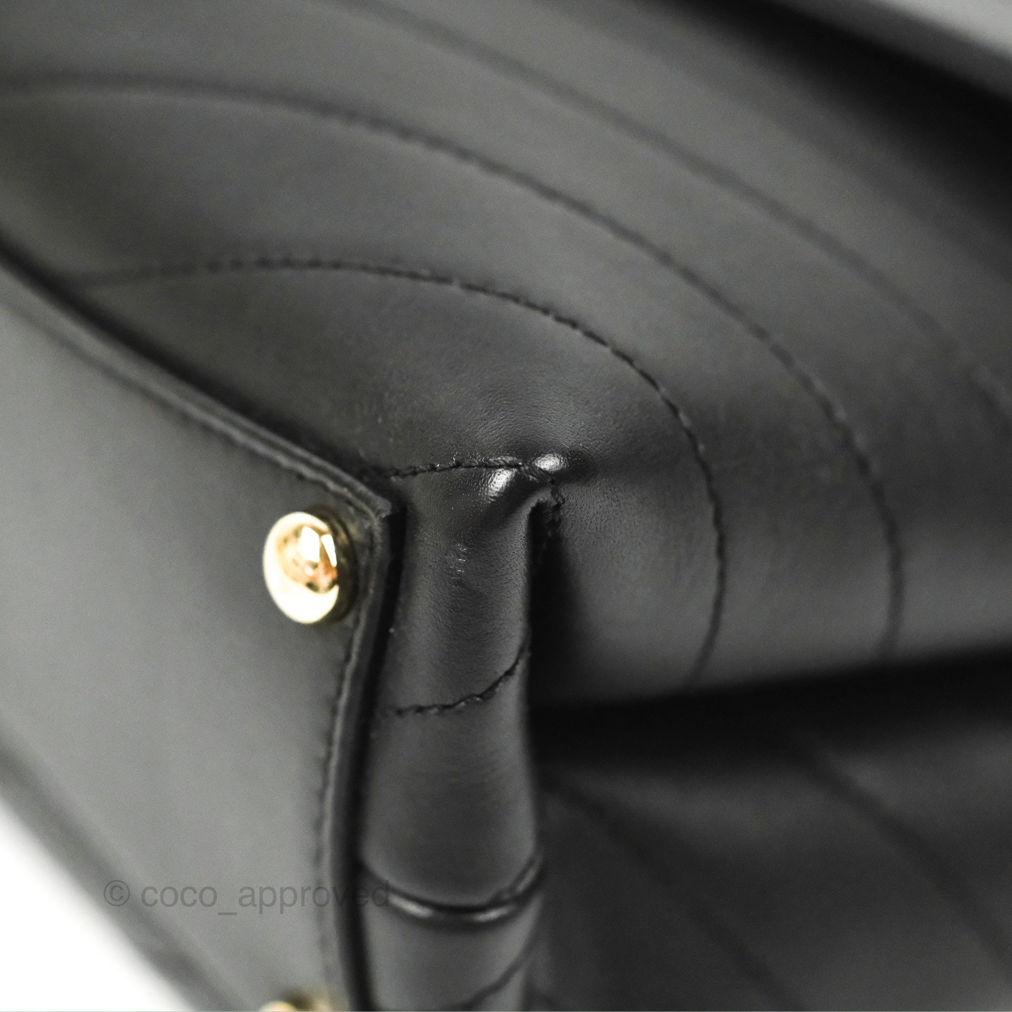 Chanel Chevron Stitched Coco Flap Bag in Black Calfskin with Gold Hardware - Luxury Crossbody Purse for Women, Perfect for Evening Events & Date Nights