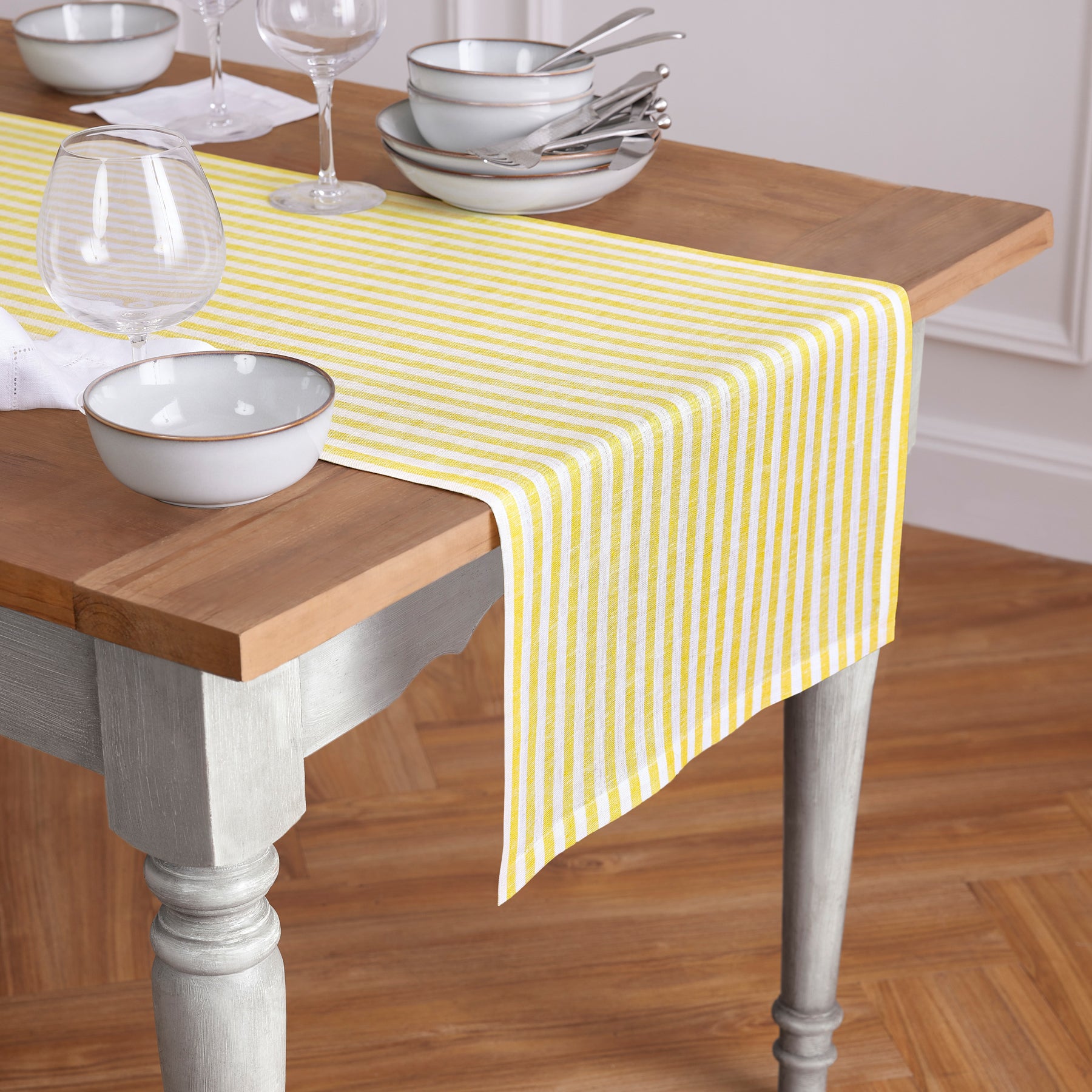 Amalfi Stripe Table Runner - 16 Inch & 18 Inch Wide Cotton Decorative Dining Table Cover for Kitchen, Wedding, Party Decor