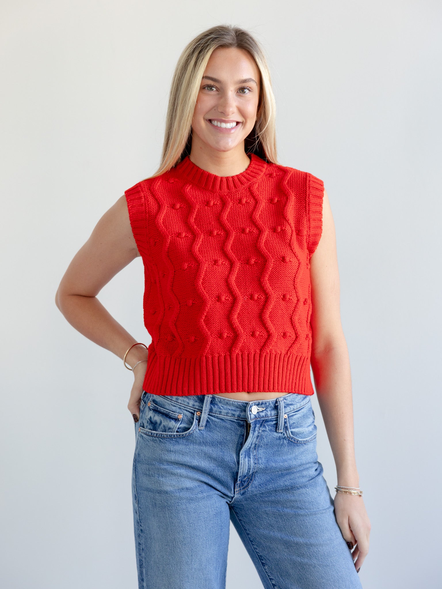 GiGi Women's Red Bubble Vest - Stylish Puffer Jacket for Winter Fashion & Outdoor Activities