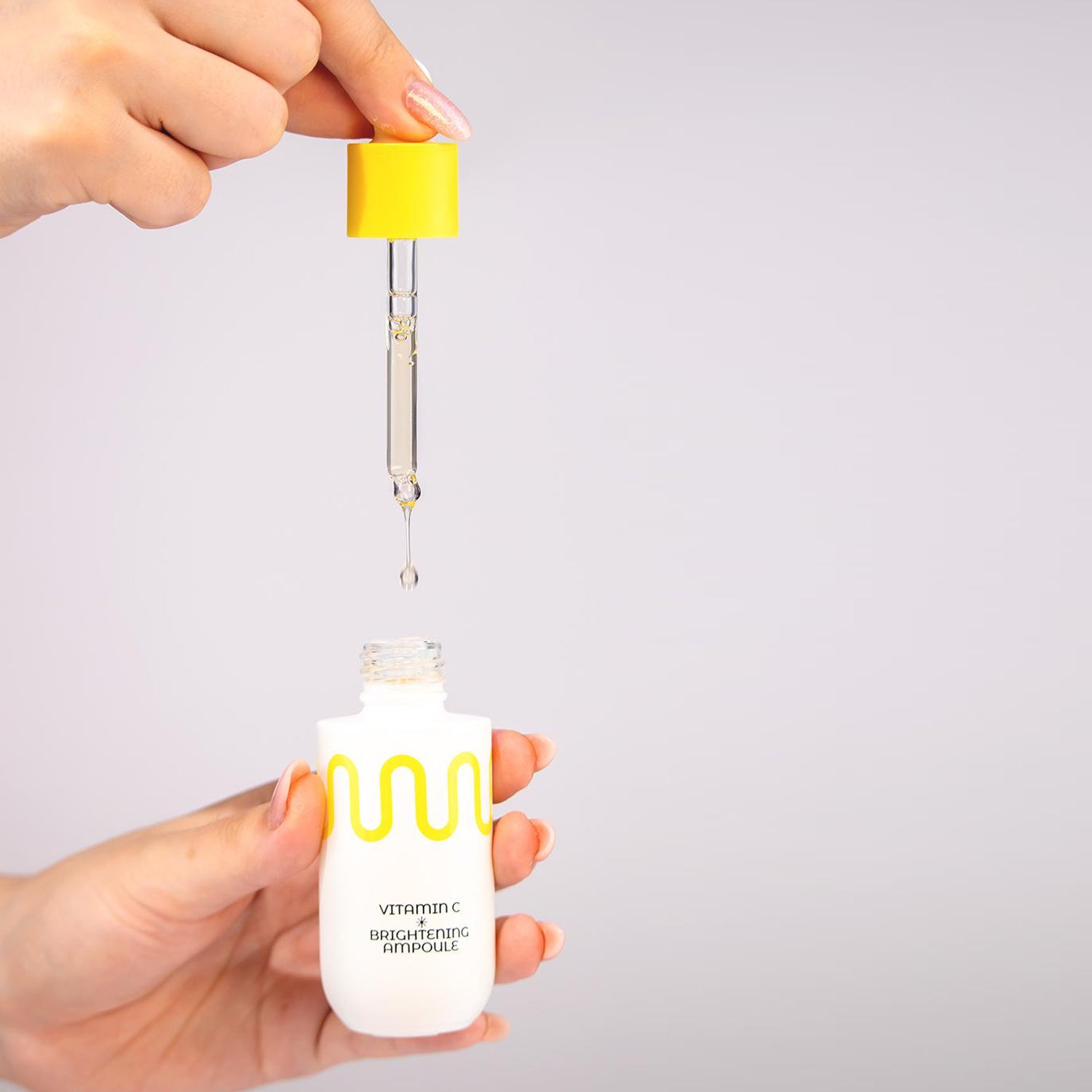 COMMONLABS Vitamin C Brightening Ampoule 30ml - Korean Skincare for Glowing Skin, Dark Spot Treatment & Anti-Aging - Perfect for Daily Skincare Routine & Nighttime Regimen