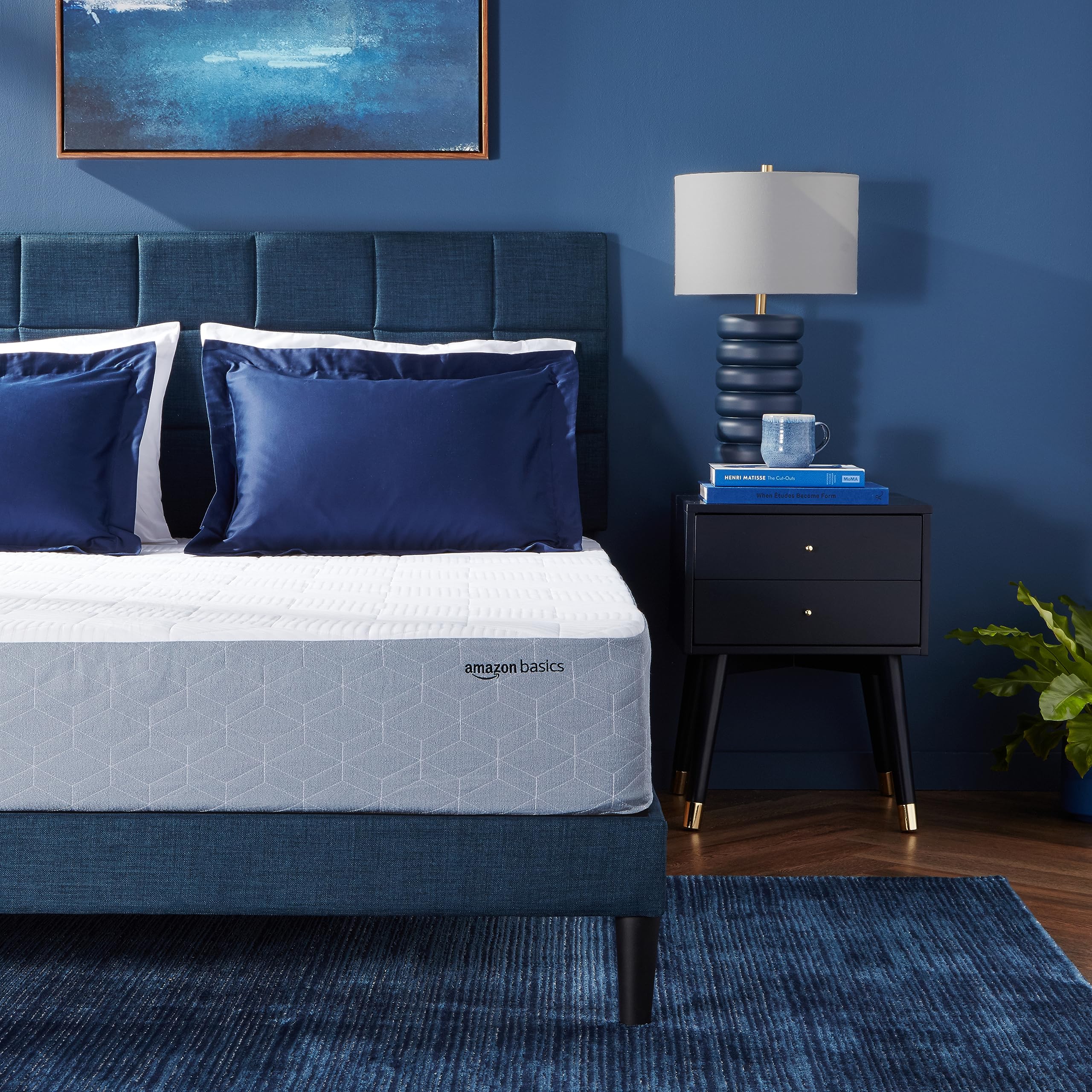 Amazon Basics Cooling Gel Memory Foam Mattress - Medium Firm Queen Size (80x60x10 Inches) - CertiPUR-US Certified for Comfort & Support - Perfect for Back Pain Relief & Hot Sleepers - White/Gray