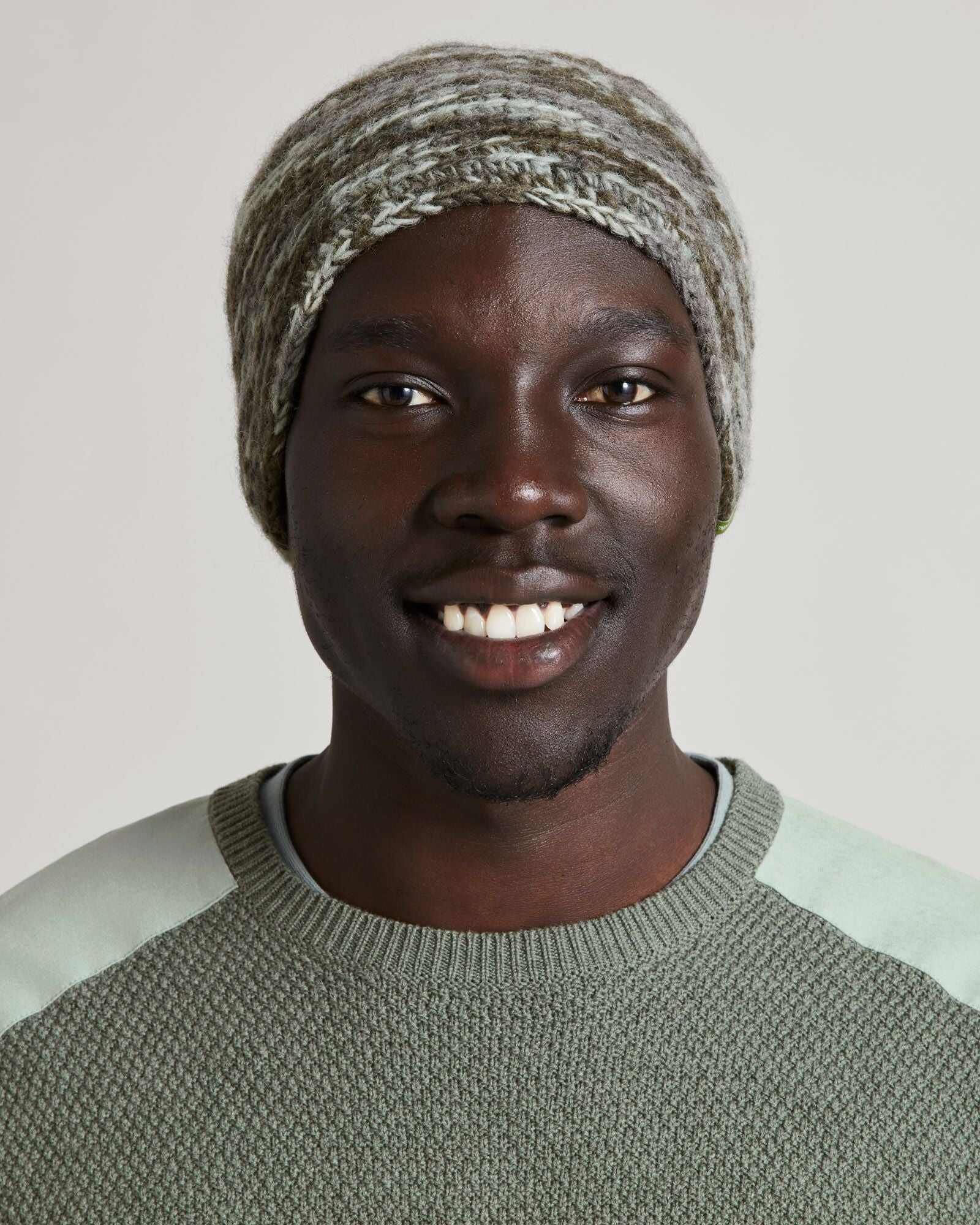 Khusi Lite Beanie - Soft Warm Winter Hat for Men & Women - Rosin/Gum Tree/Thyme Scented - Perfect for Skiing, Hiking & Outdoor Activities